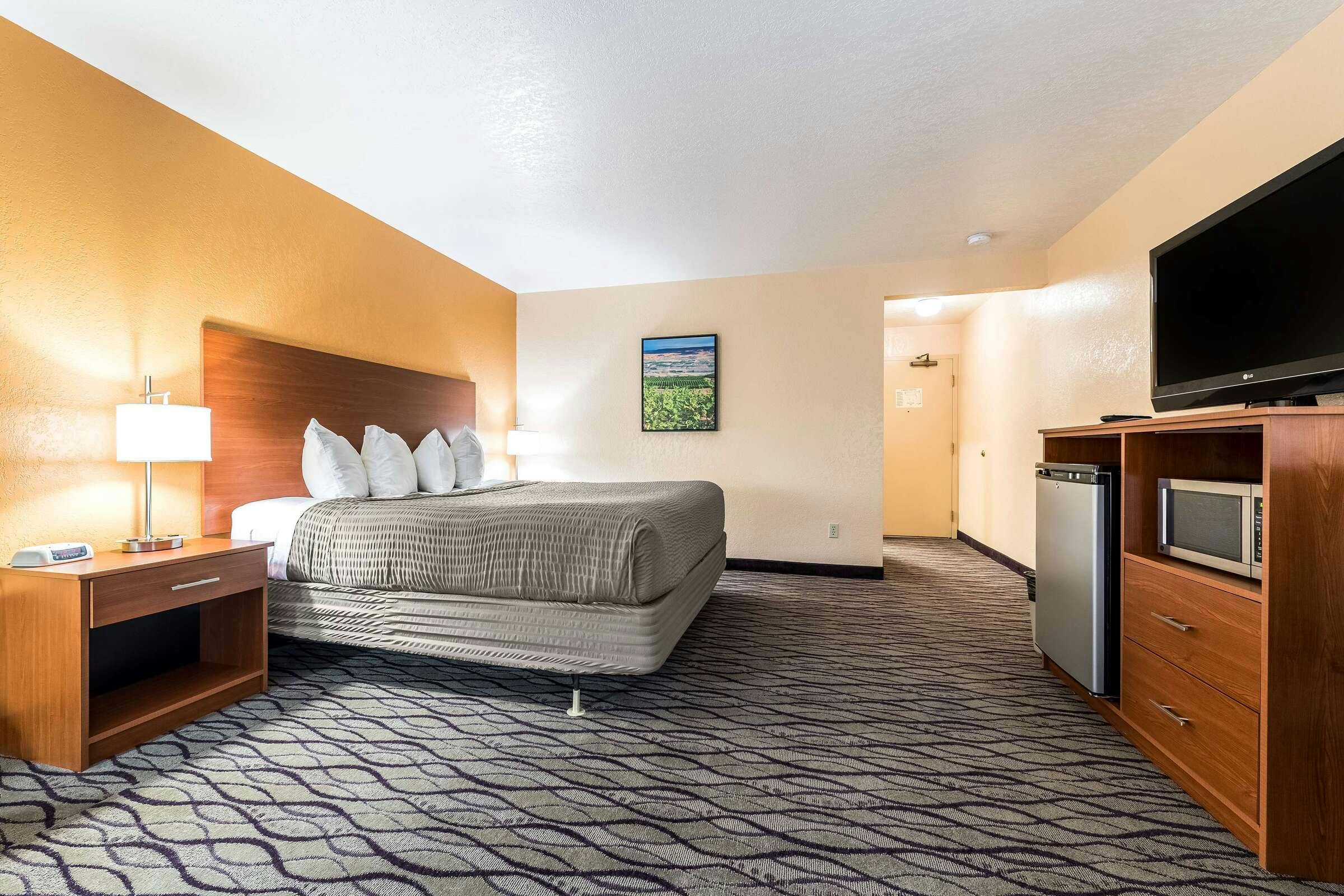 Hotel SureStay Hotel Wenatchee photo 4