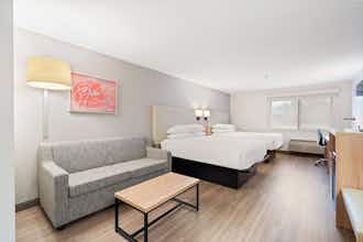 Hotel Eod Summer 2022 Lake Oswego Hotel photo 1