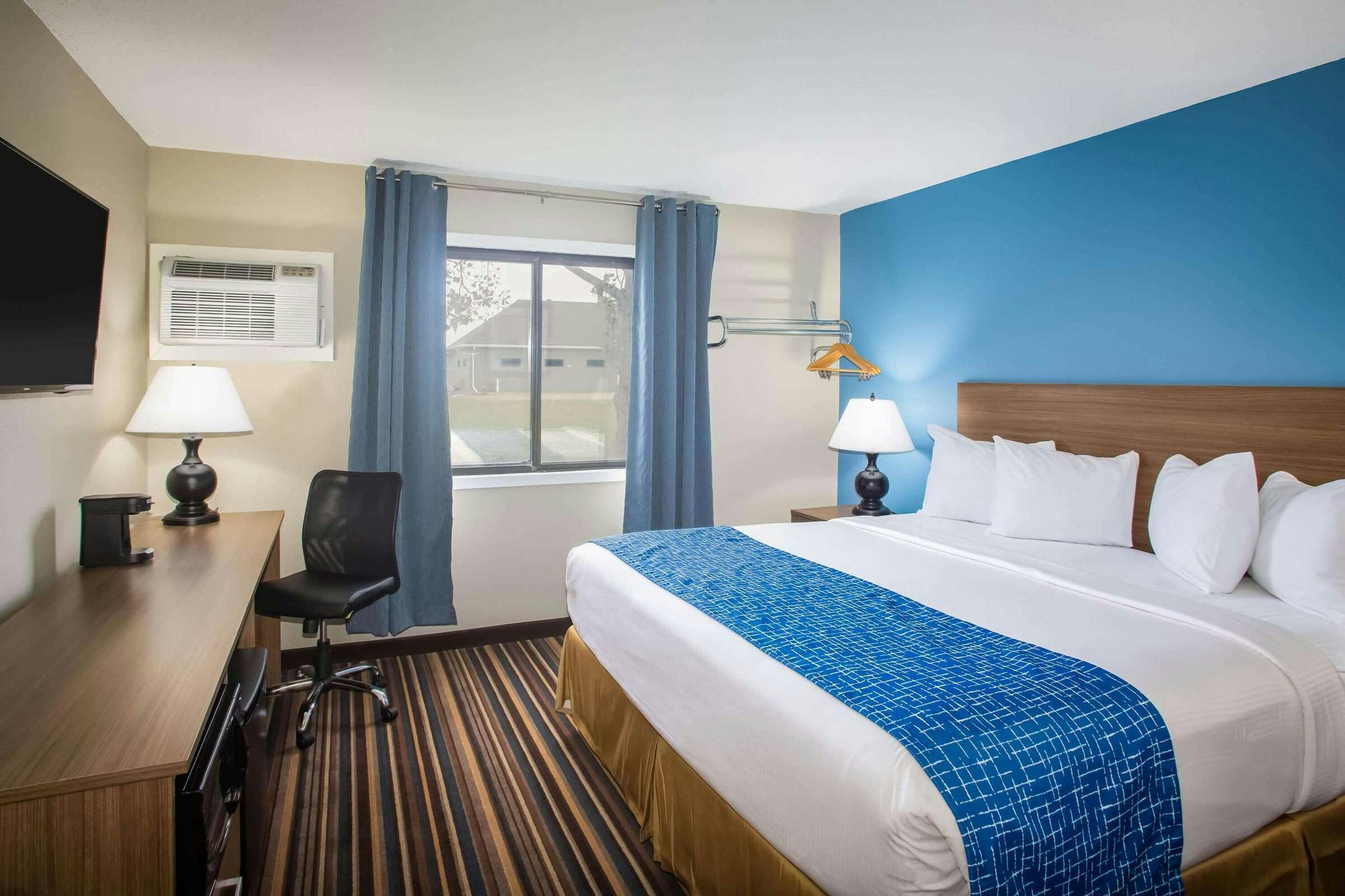Hotel Travelodge by Wyndham Wahpeton Event Center photo 5