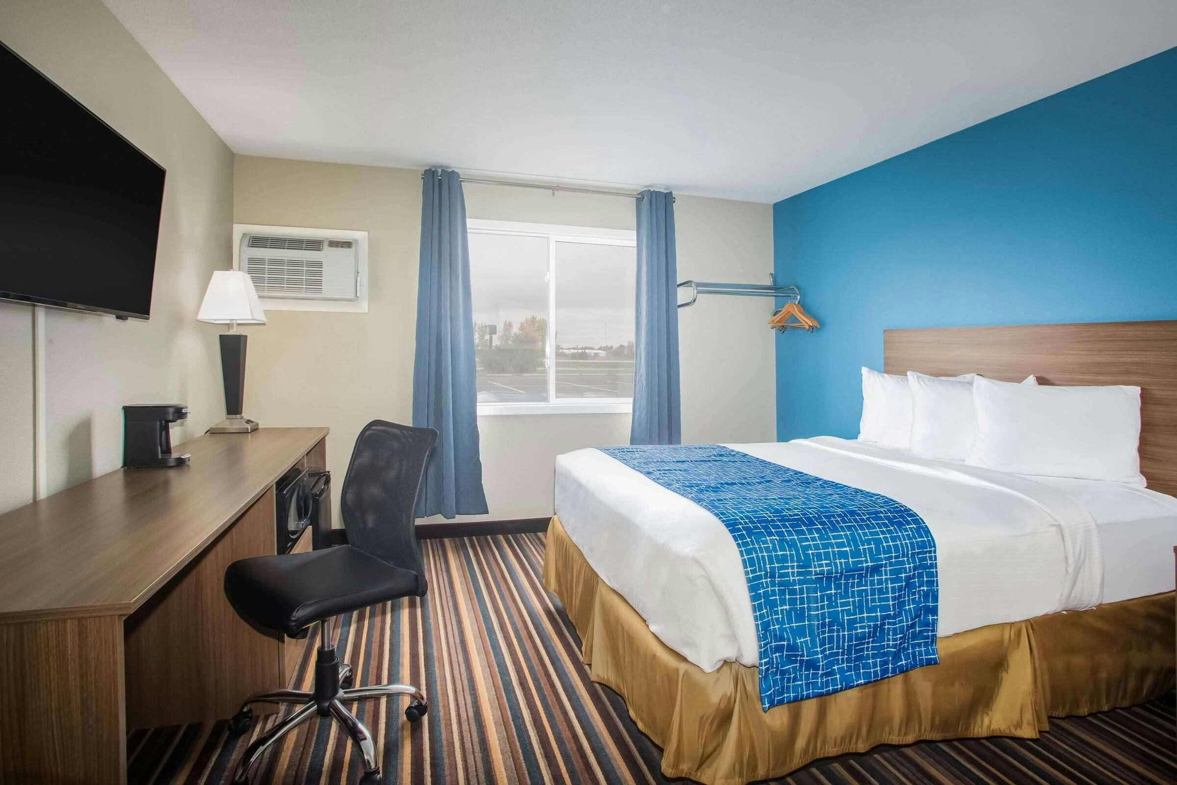 Hotel Travelodge by Wyndham Wahpeton Event Center photo 3