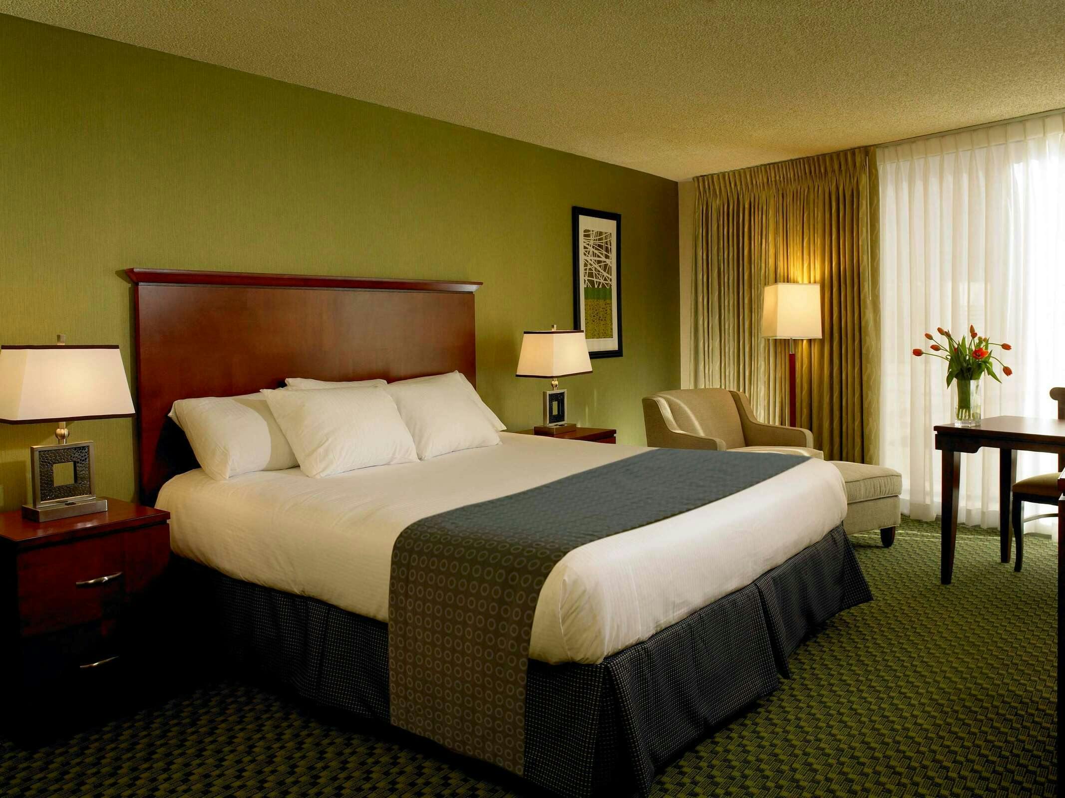 Hotel The Aquarius Casino Resort, BW Premier Collection photo 5