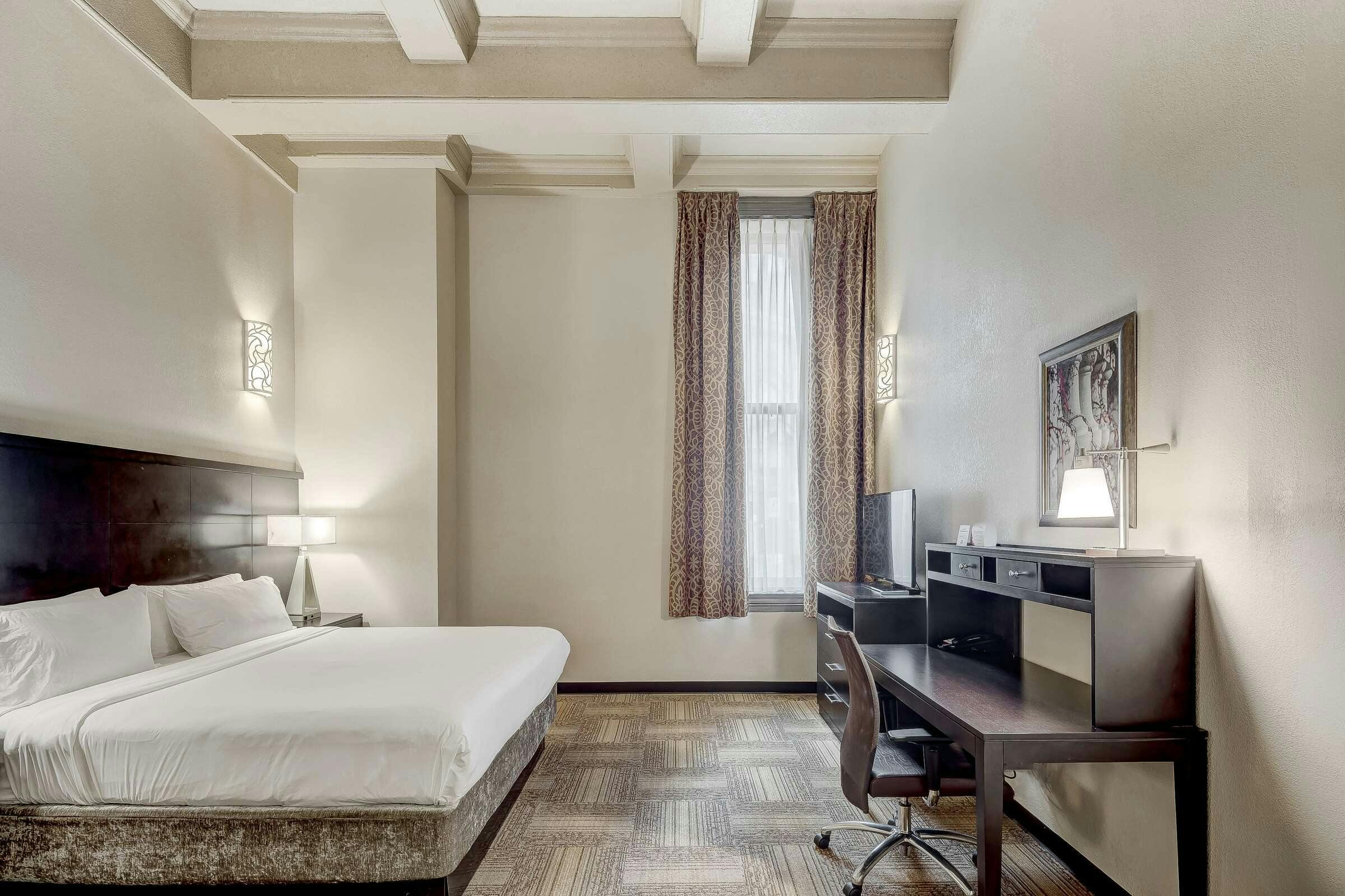 Hotel Staybridge Suites Baltimore - Inner Harbor photo 5