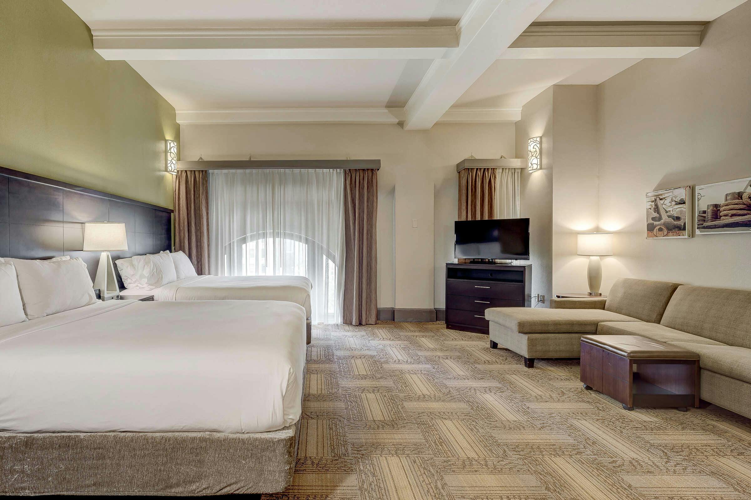 Hotel Staybridge Suites Baltimore - Inner Harbor photo 4