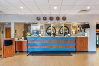 Hotel Comfort Inn & Suites Logan International Airport photo 5