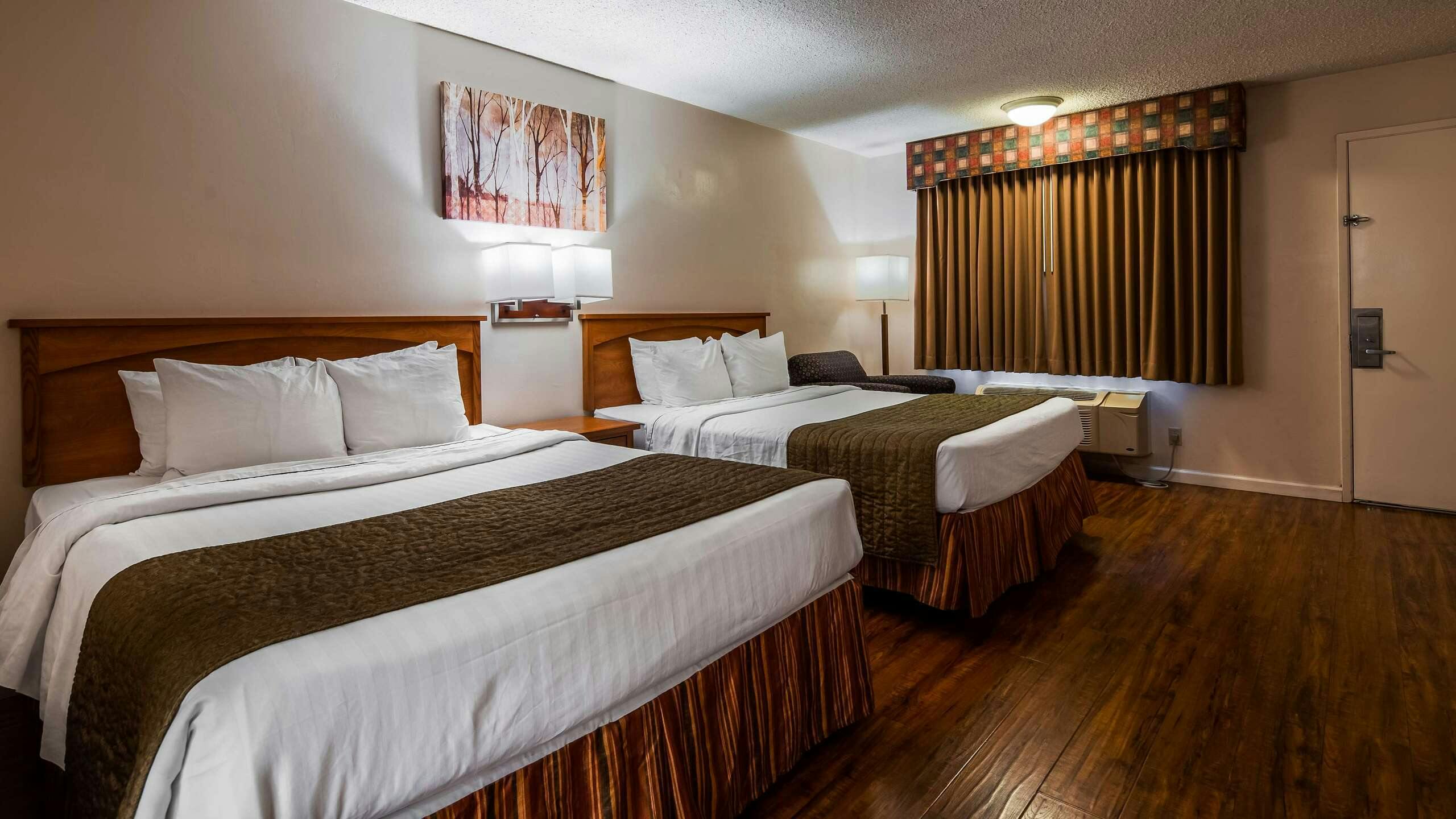 Hotel SureStay Hotel by Best Western Tehachapi photo 1
