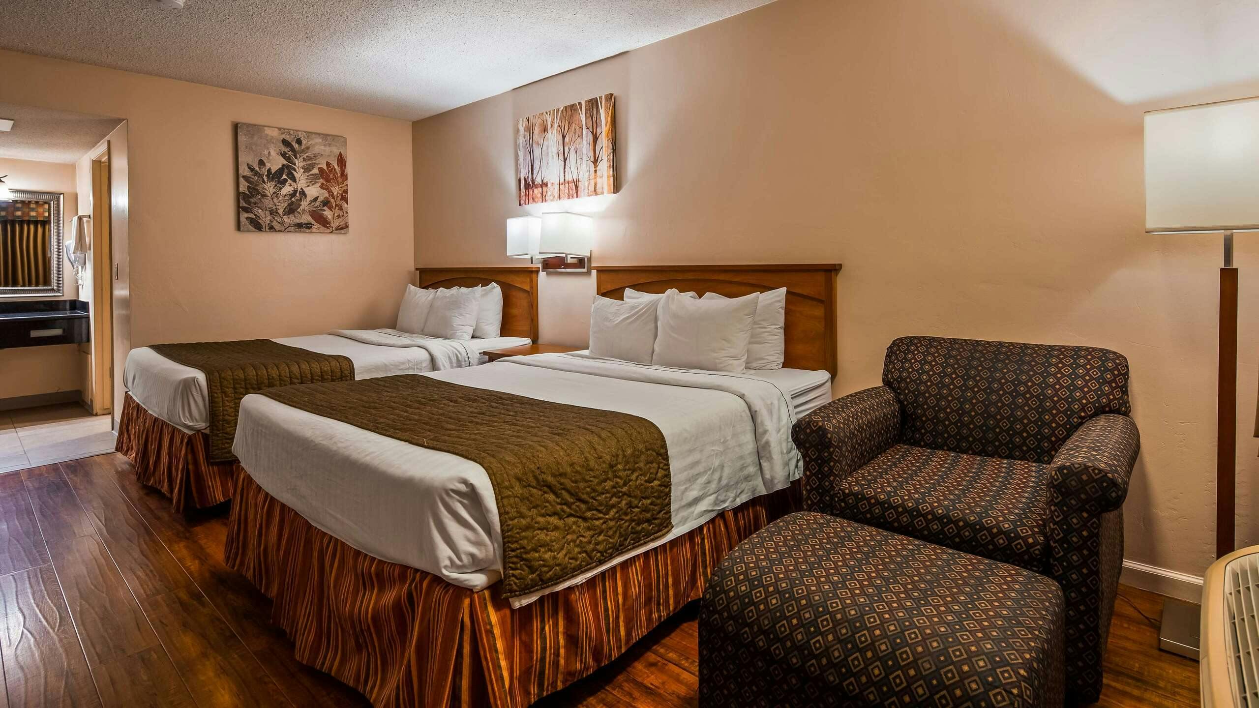 Hotel SureStay Hotel by Best Western Tehachapi photo 3