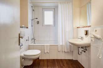 Hotel Hotel Imperial Dusseldorf, Sure Collection By Bw photo 4