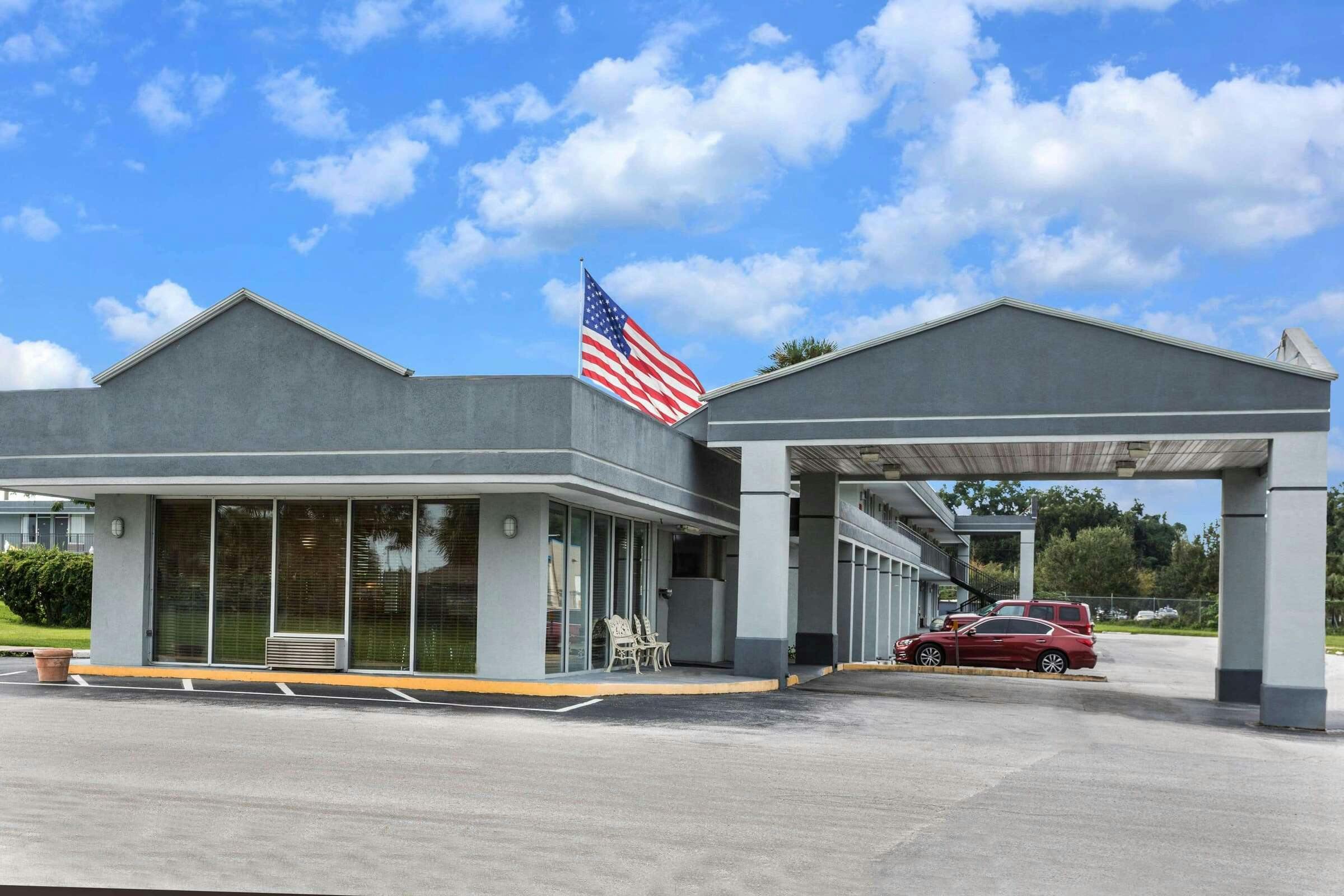Super 8 Ocala I-75