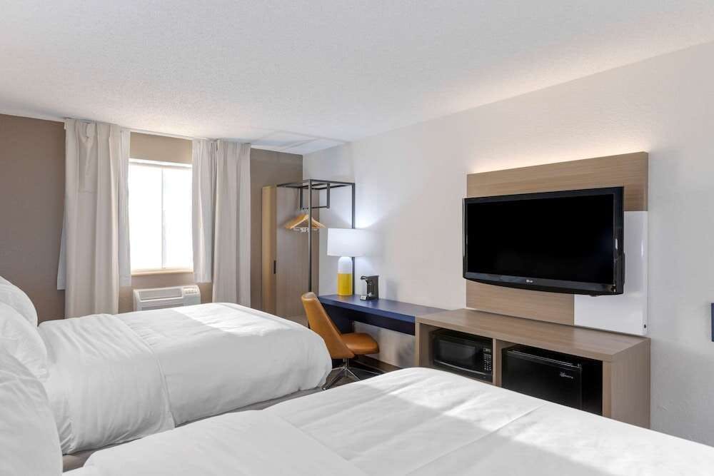 Hotel Comfort Inn Detroit - Troy photo 4