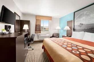 Hotel Quality Inn Wenatchee/Leavenworth photo 1