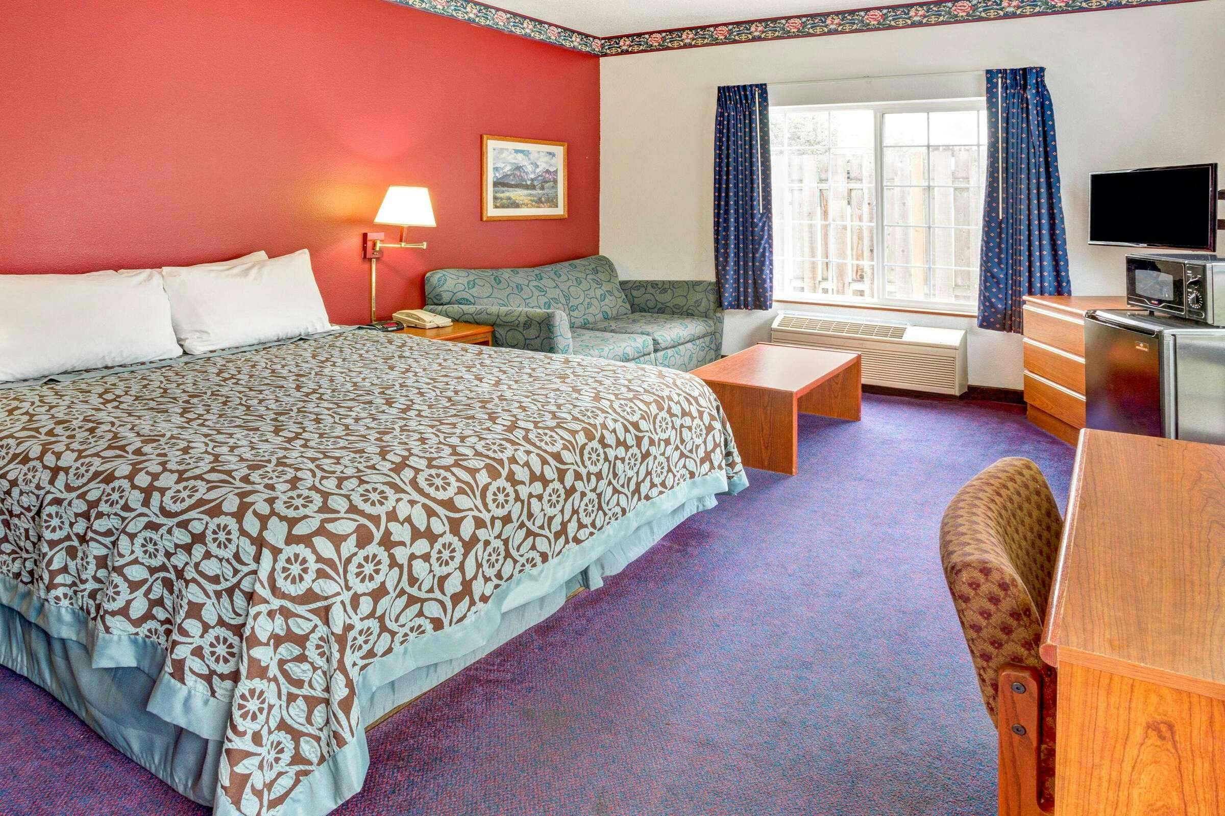 Hotel Days Inn and Suites Gresham photo 4