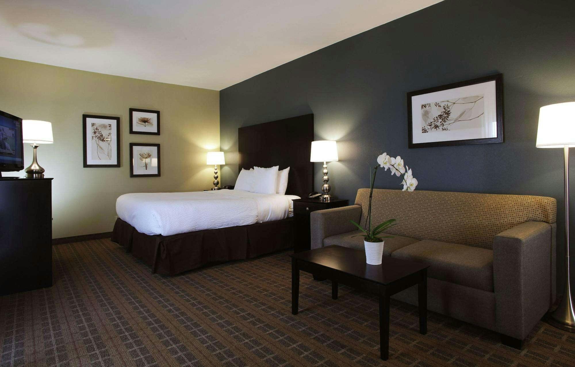 Hotel La Cuesta Inn, BW Signature Collection photo 1