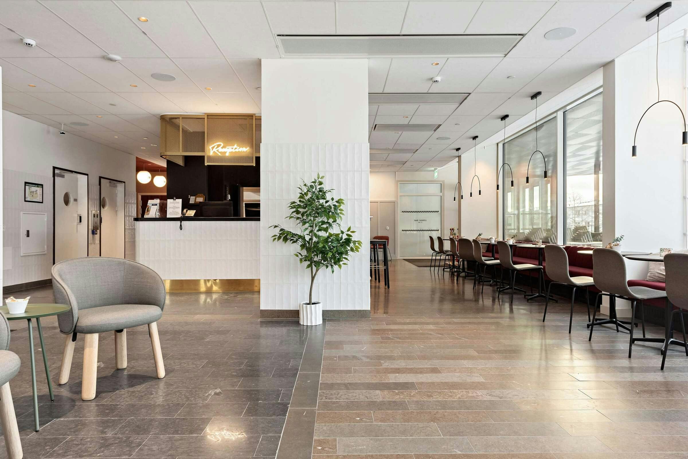 Hotel Best Western Hotel Tranas Statt photo 2