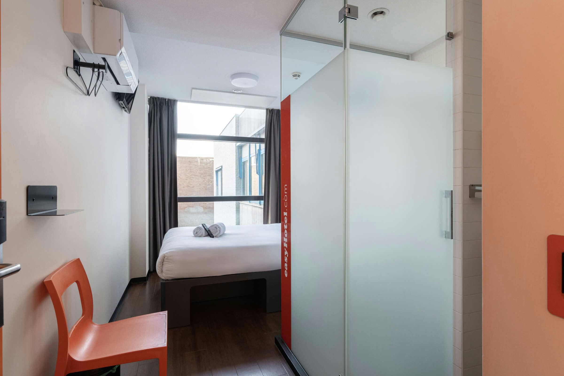 Hotel easyHotel Rotterdam City Centre photo 4