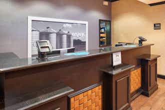 Hotel Hampton Inn & Suites Waco South photo 2