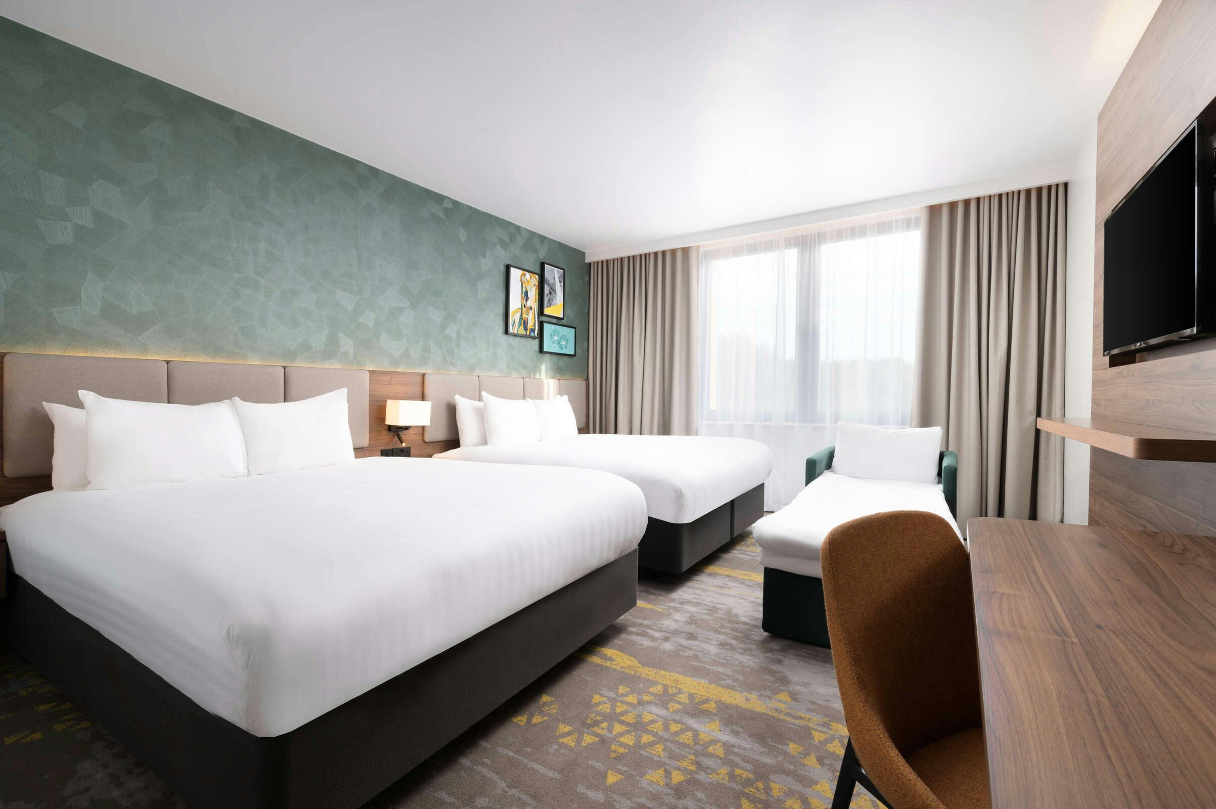 Hotel Holiday Inn London Gatwick - Worth photo 1