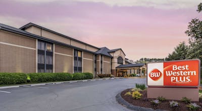 Best Western Plus Cedar Bluff Inn