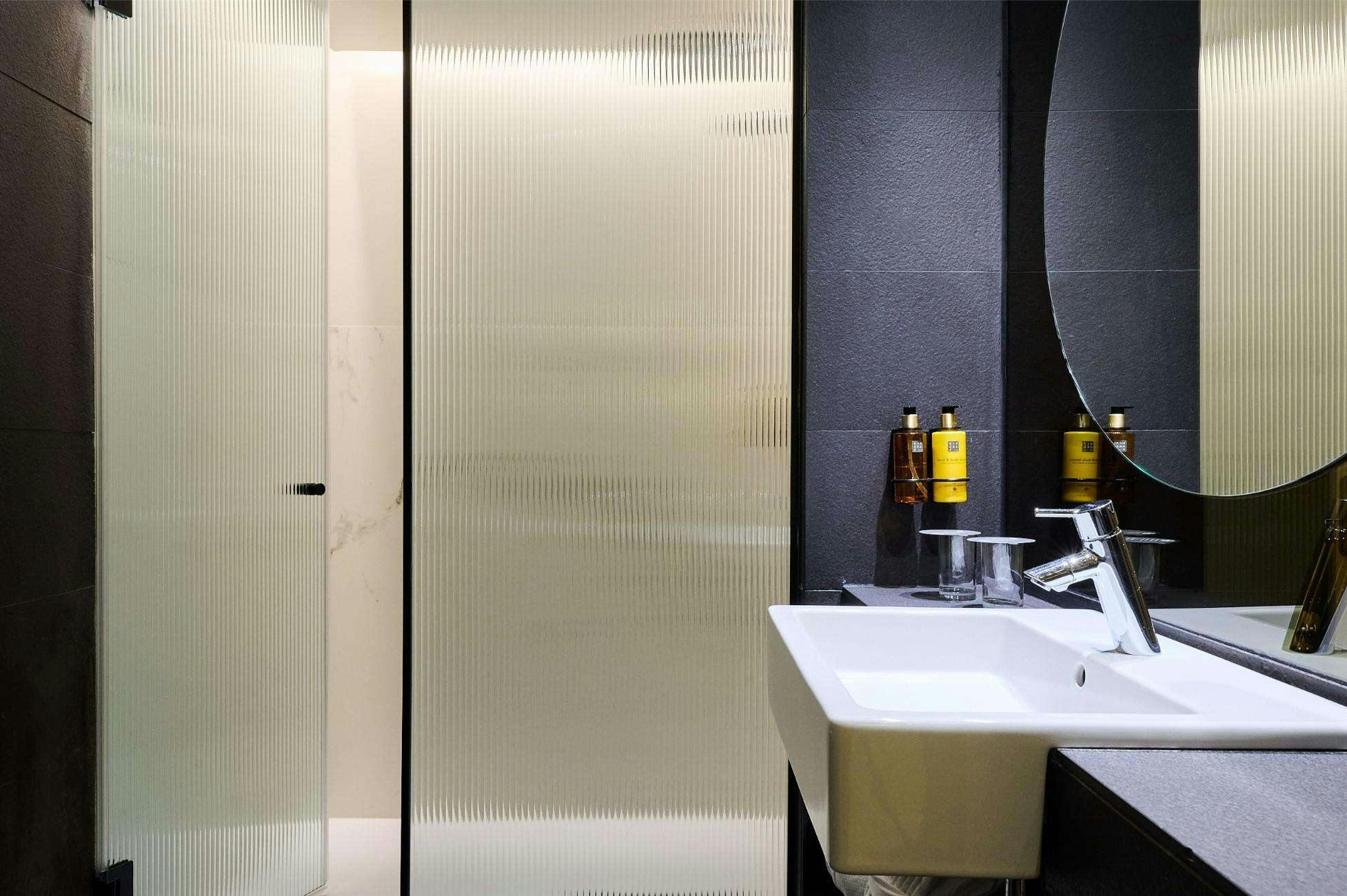 Hotel H10 Port Vell photo 4