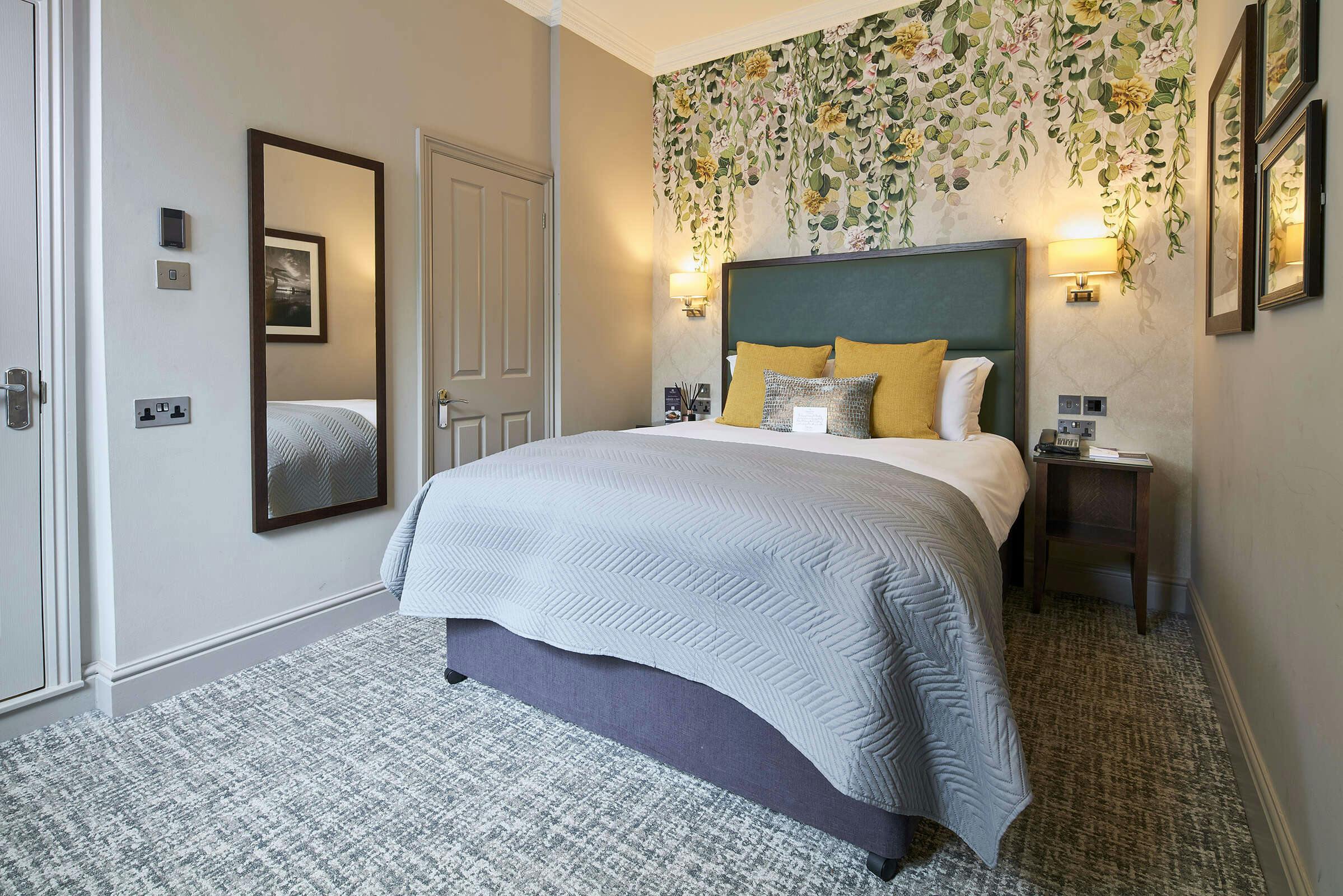 Hotel Mandolay Hotel Guildford photo 2