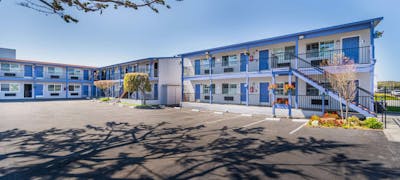 Sure Stay Hotel By Best Western Seaside Monterey
