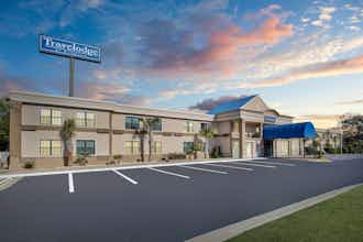 Hotel Travelodge Perry Fairgrounds photo 2