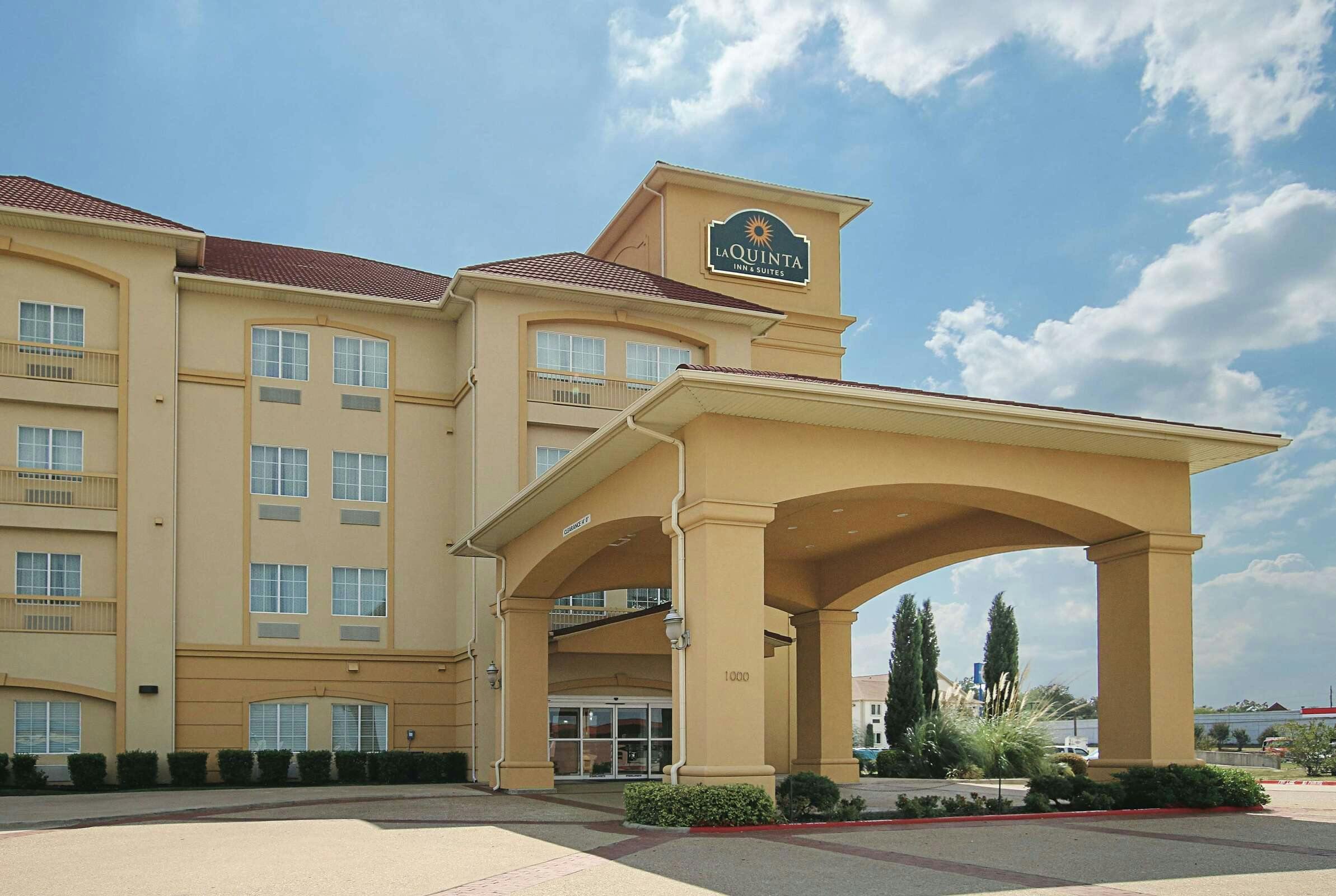 La Quinta Inn & Suites by Wyndham Dallas - Hutchins