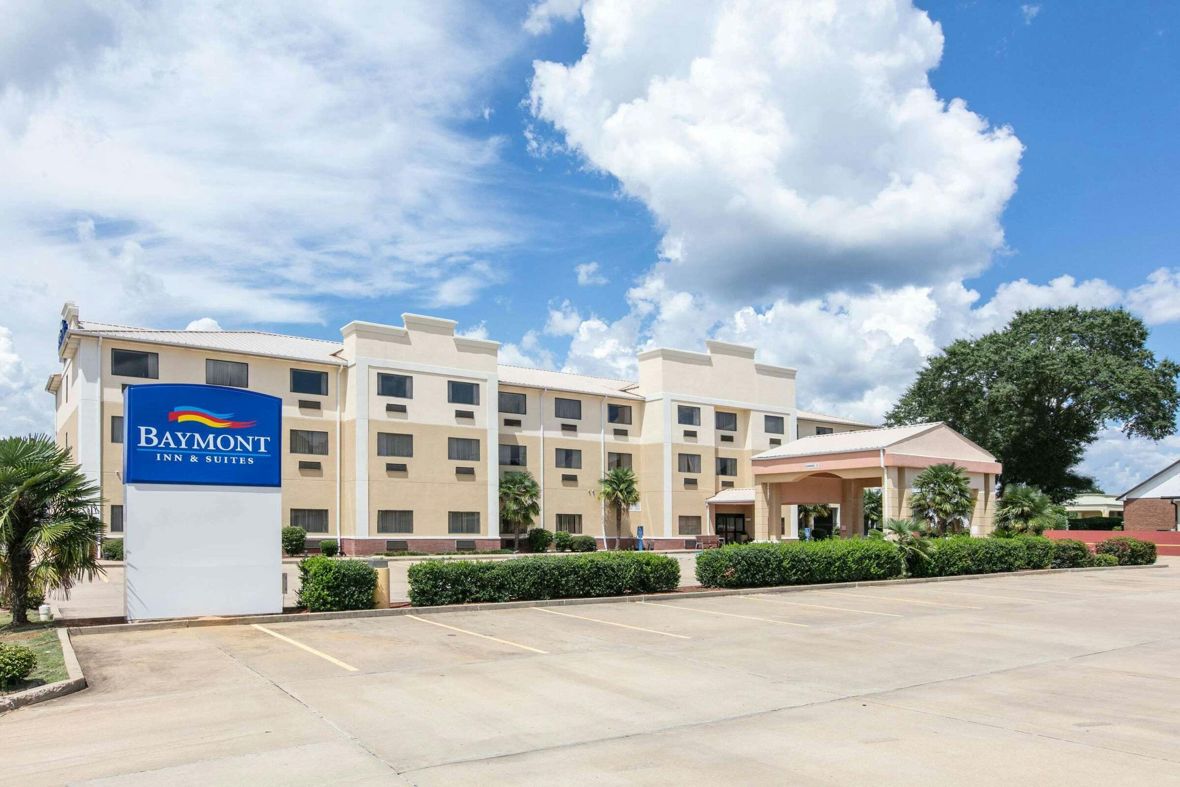 Baymont by Wyndham McComb