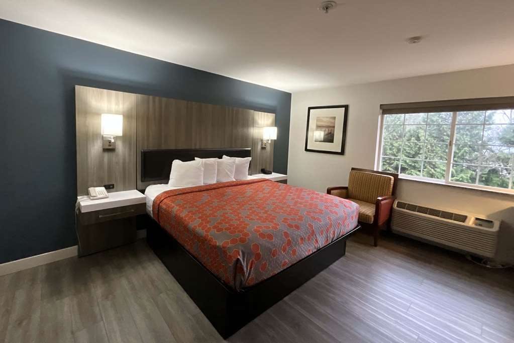 Hotel Baymont by Wyndham Kent/Seattle photo 2