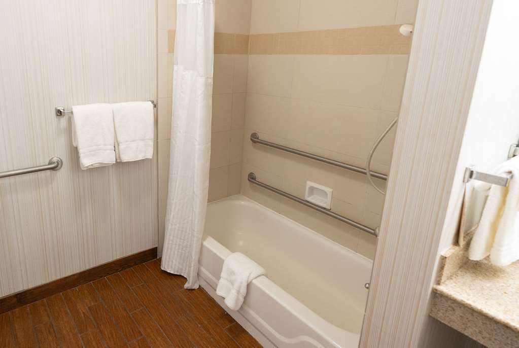 Hotel Wyndham Garden New Orleans Airport photo 5