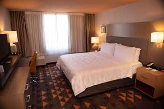 Hotel Wyndham Houston Hobby Airport photo 3