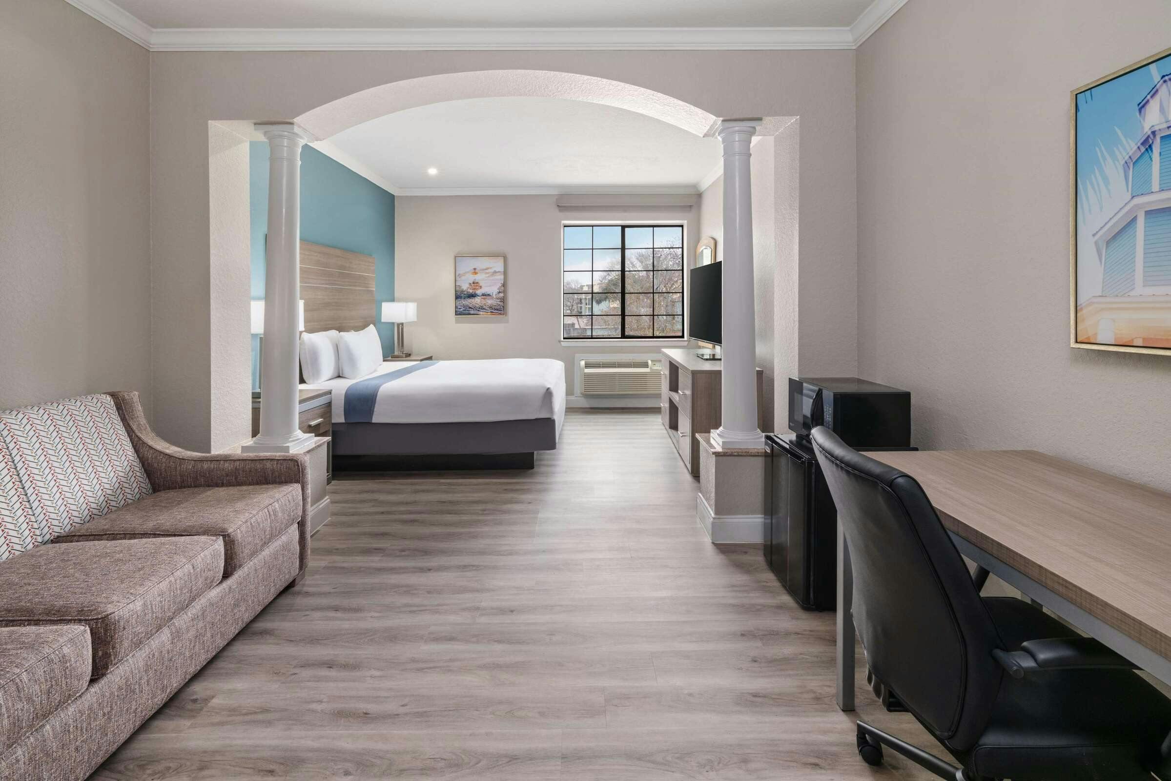 Hotel Melrose @ Seabrook, Bw Signature Collection photo 1