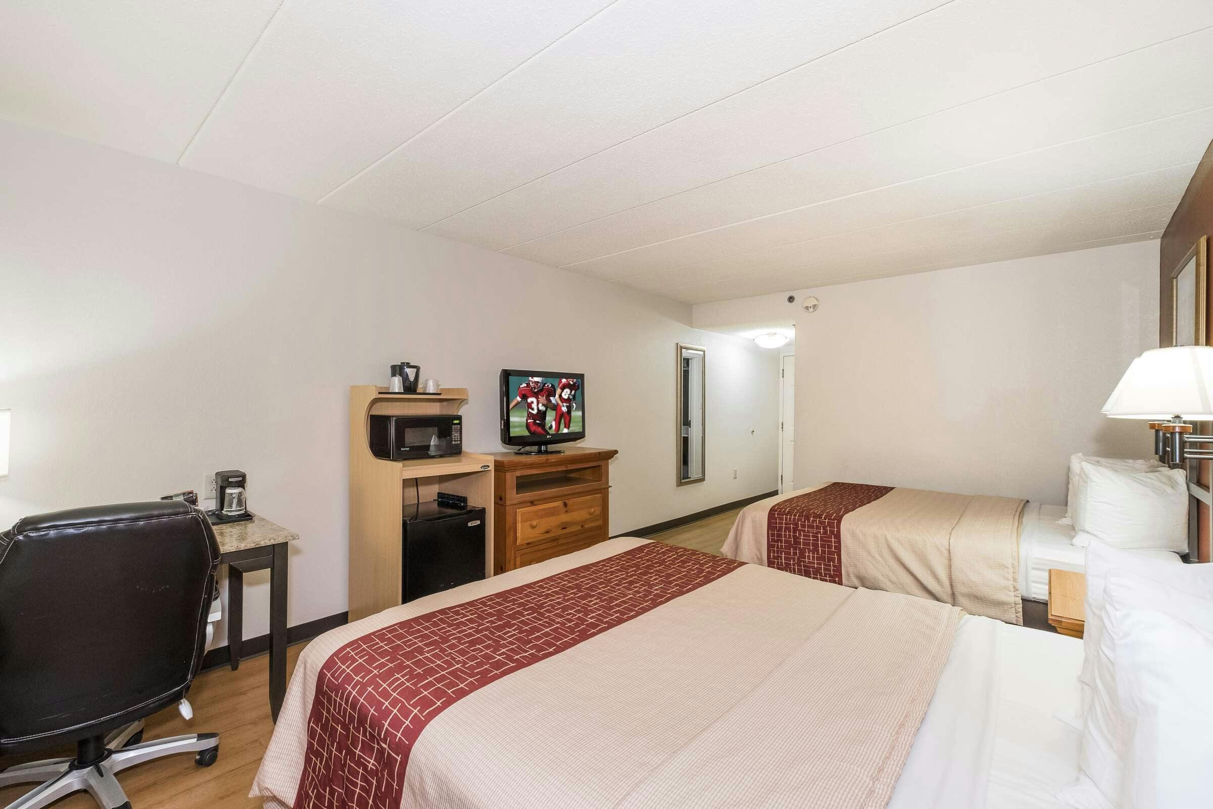 Hotel Red Roof Inn & Suites Stafford, VA - Quantico photo 4