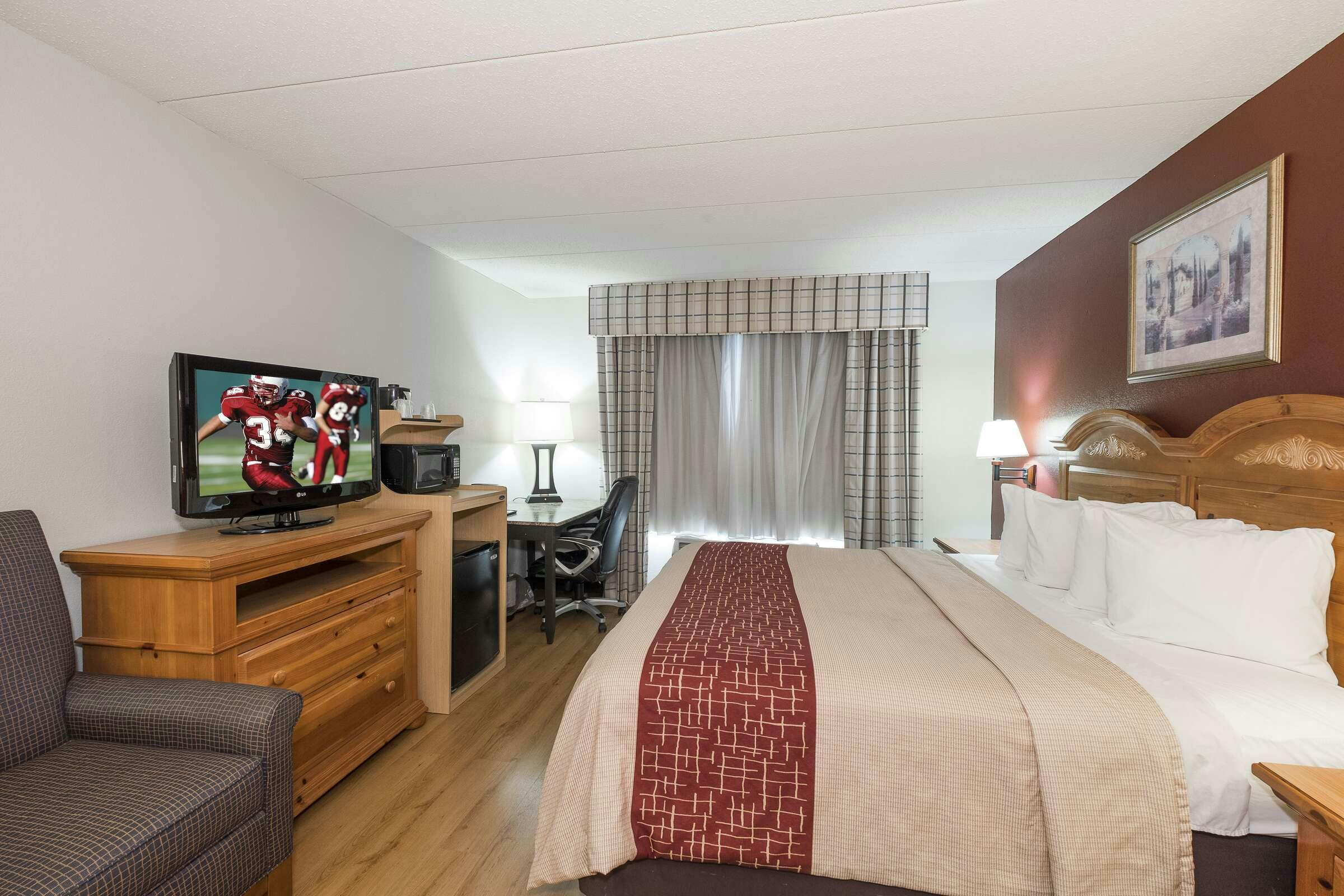 Hotel Red Roof Inn & Suites Stafford, VA - Quantico photo 5