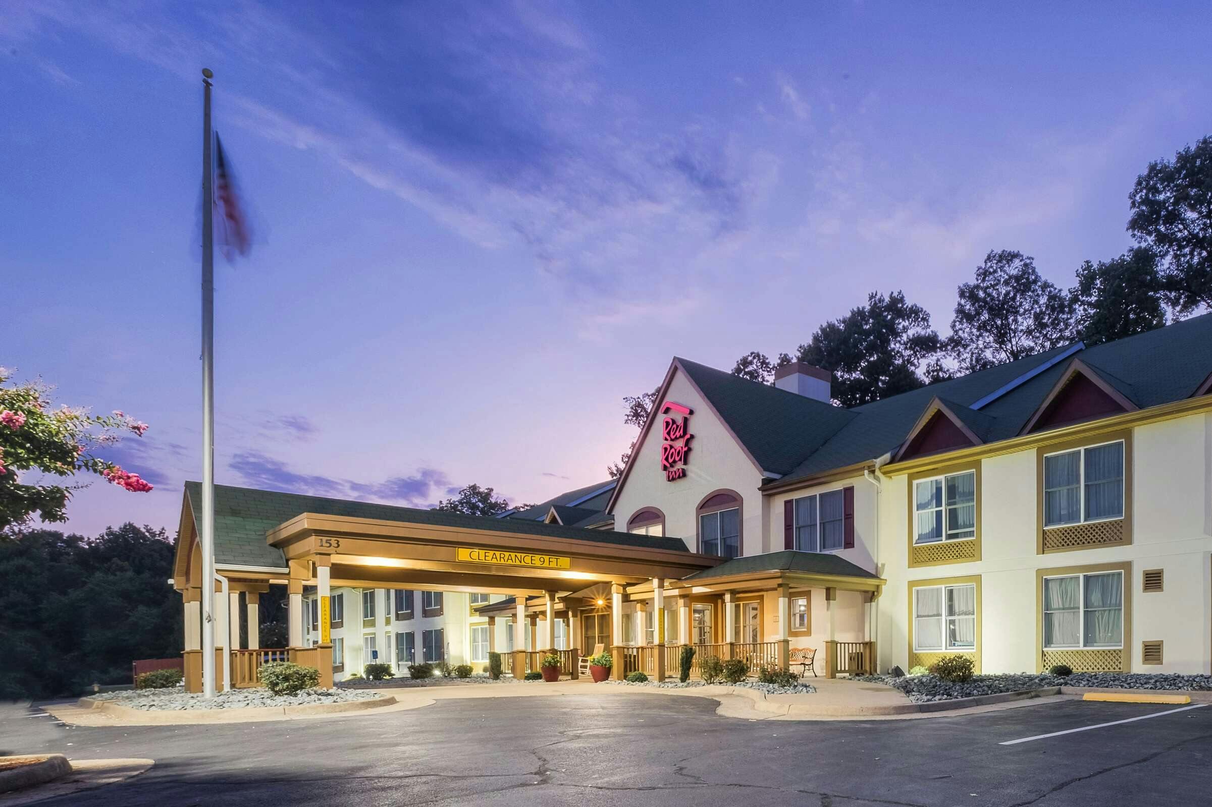 Red Roof Inn & Suites Stafford, VA - Quantico