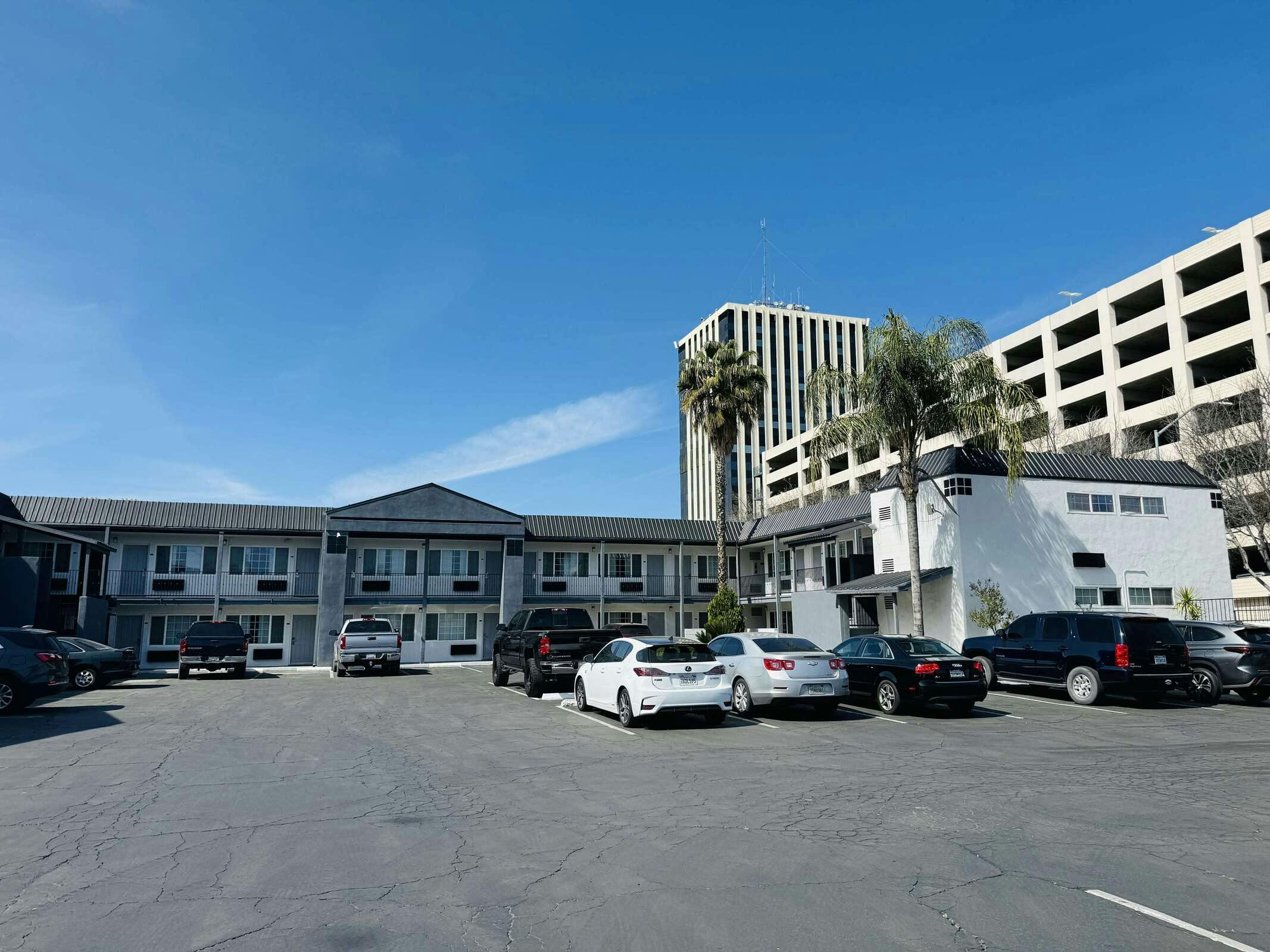 Sure Stay By Best Western Fresno Central