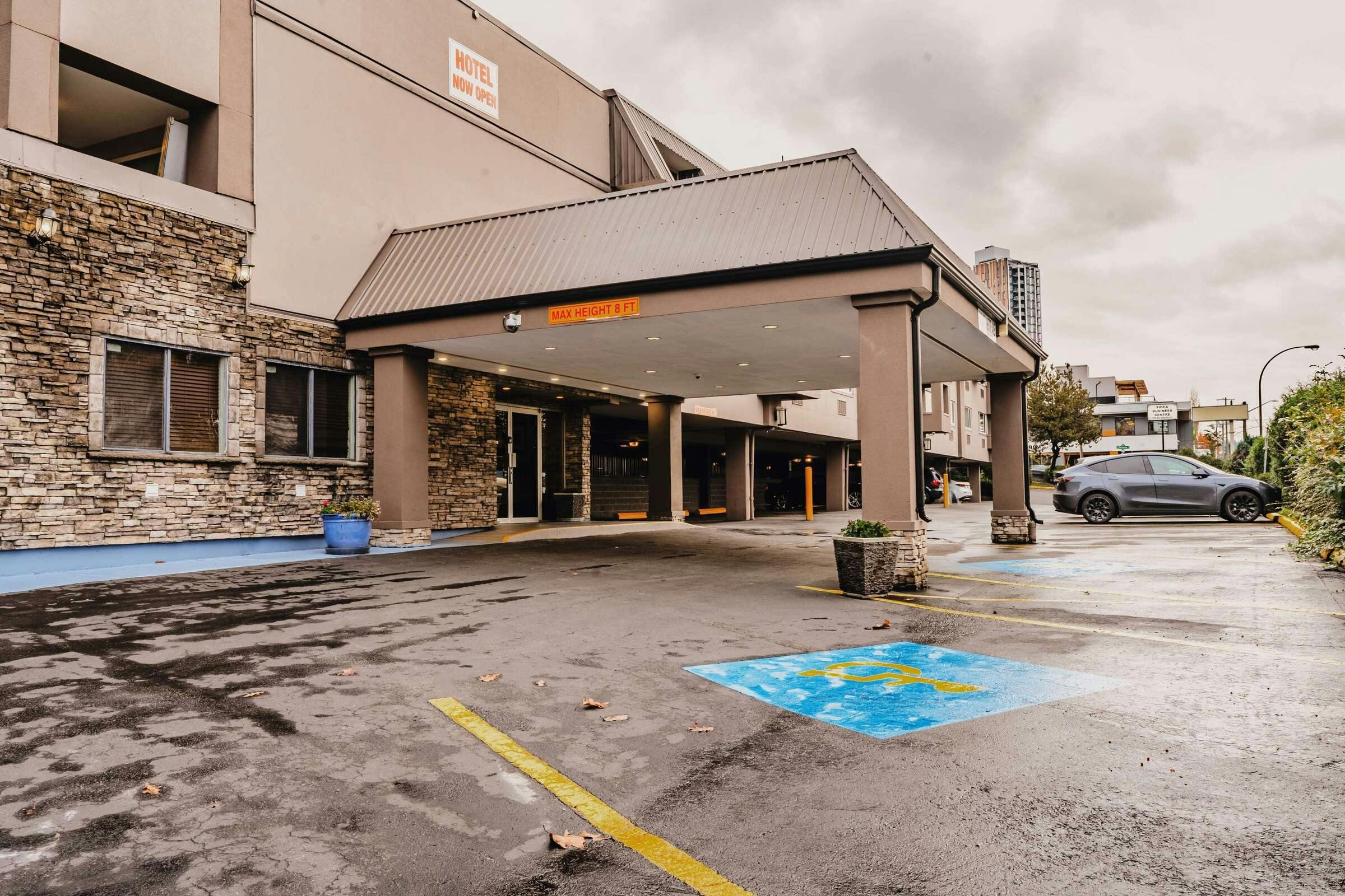 Sure Stay Plus By Best Western Coquitlam