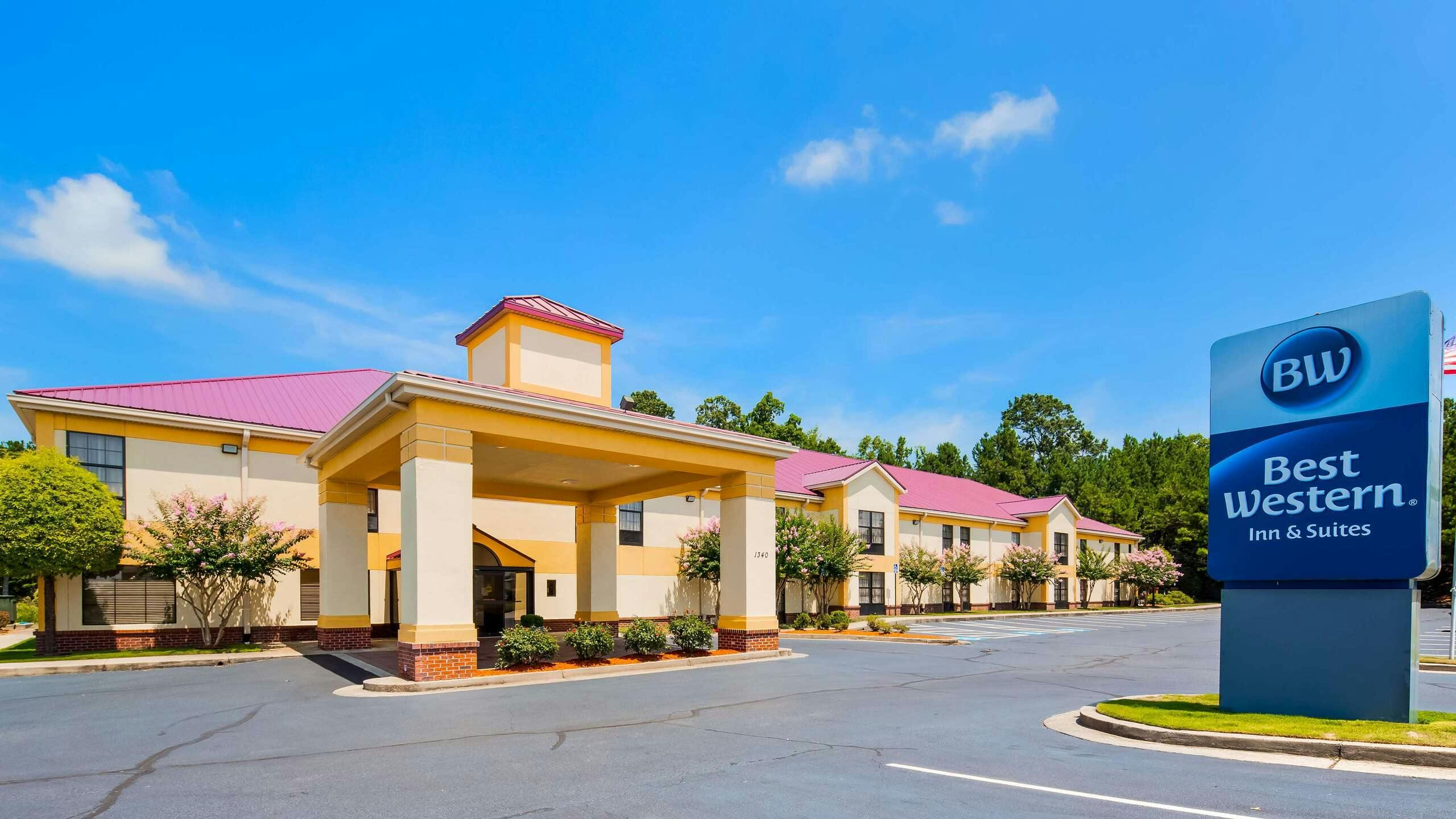 Best Western Hiram Inn & Suites