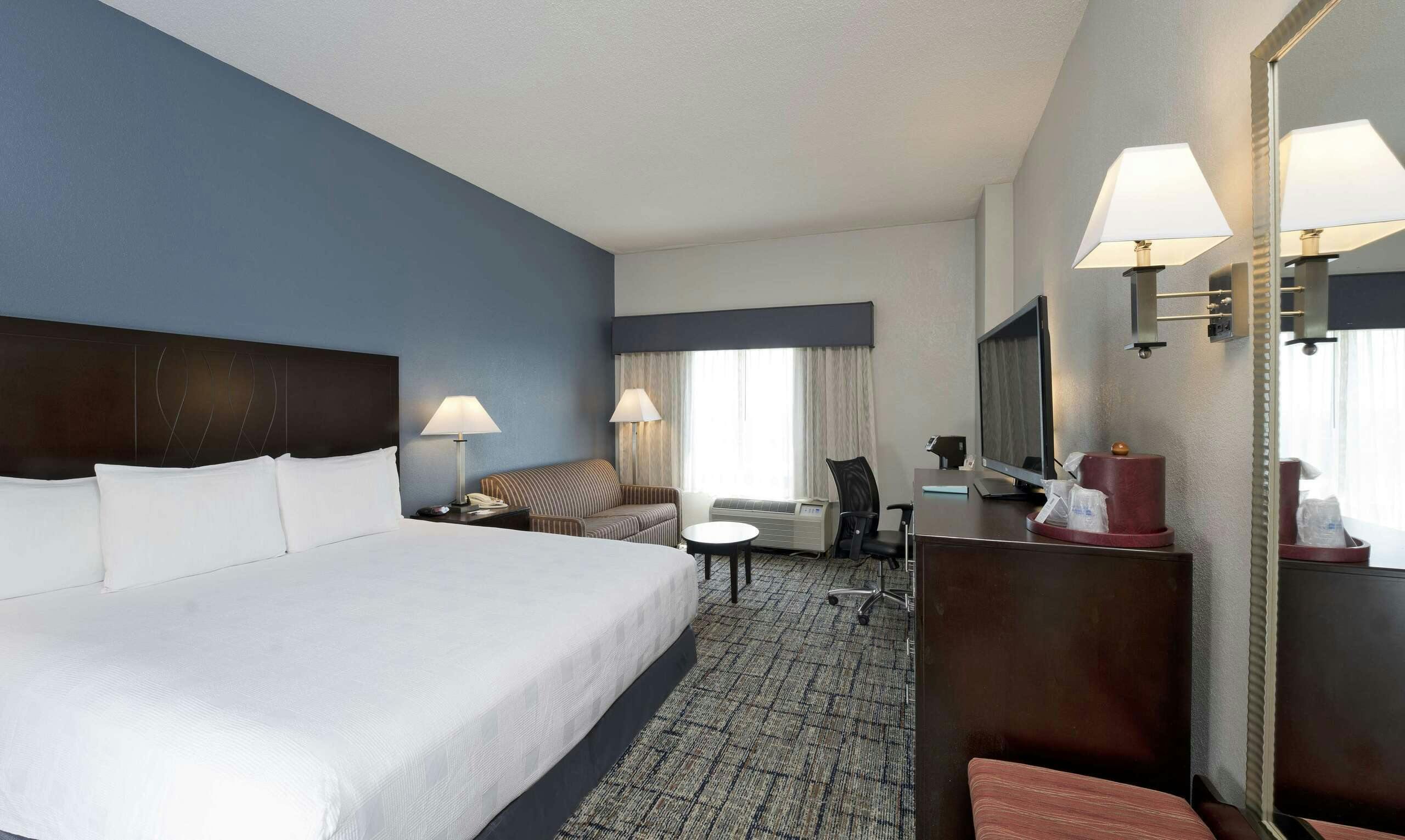 Hotel Best Western Plus Hotel & Conference Center photo 2