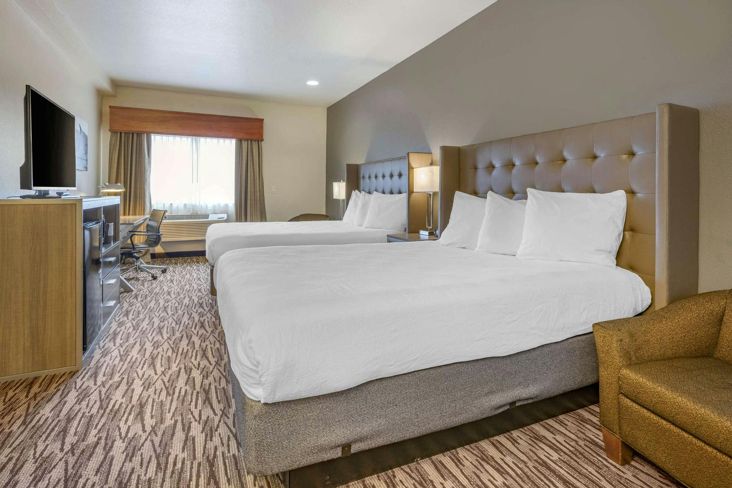 Hotel Best Western Plus Peppertree Airport Inn photo 3