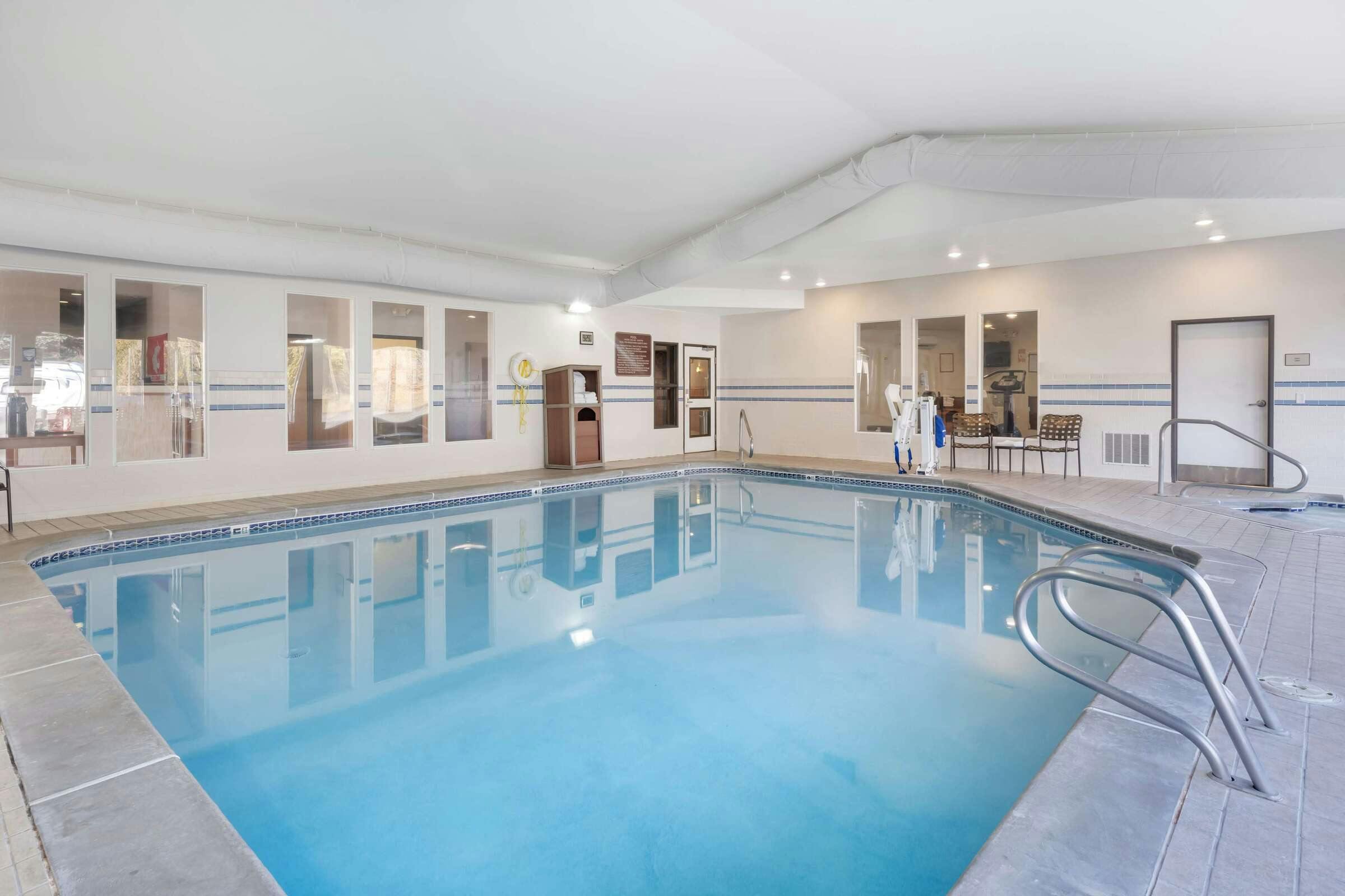 Hotel Best Western Wheatland Inn photo 2