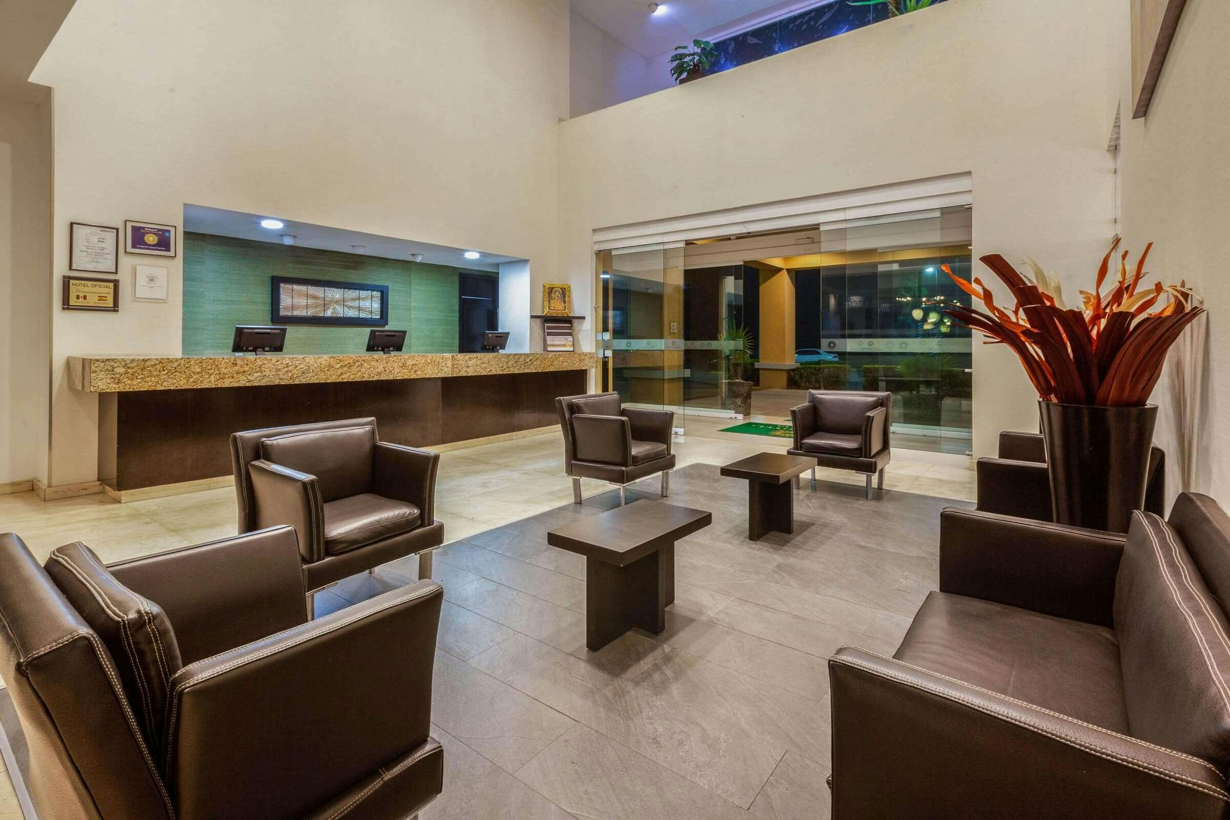 Hotel LQ Hotel Poza Rica photo 1