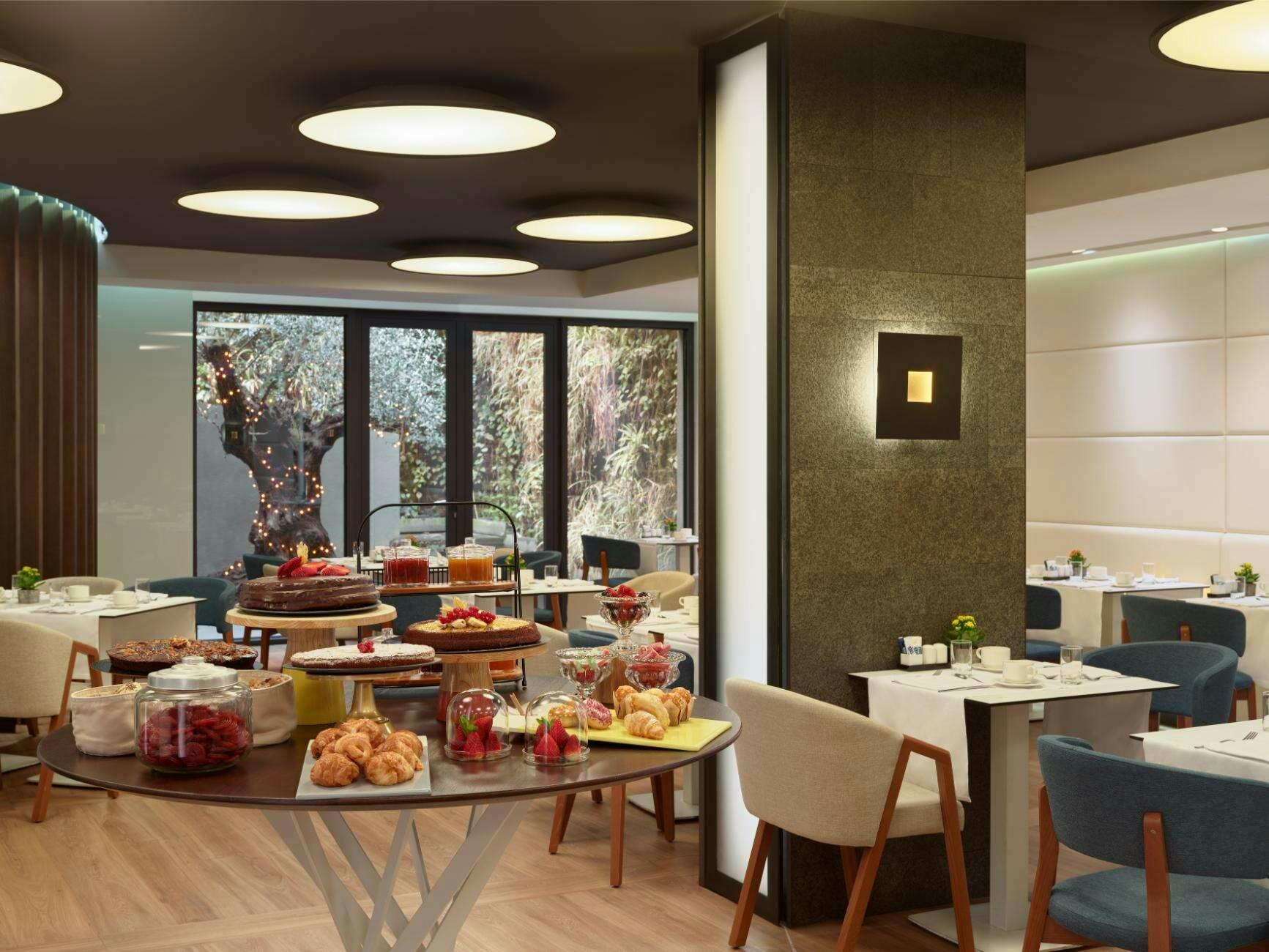 Hotel H10 Urquinaona Plaza photo 1