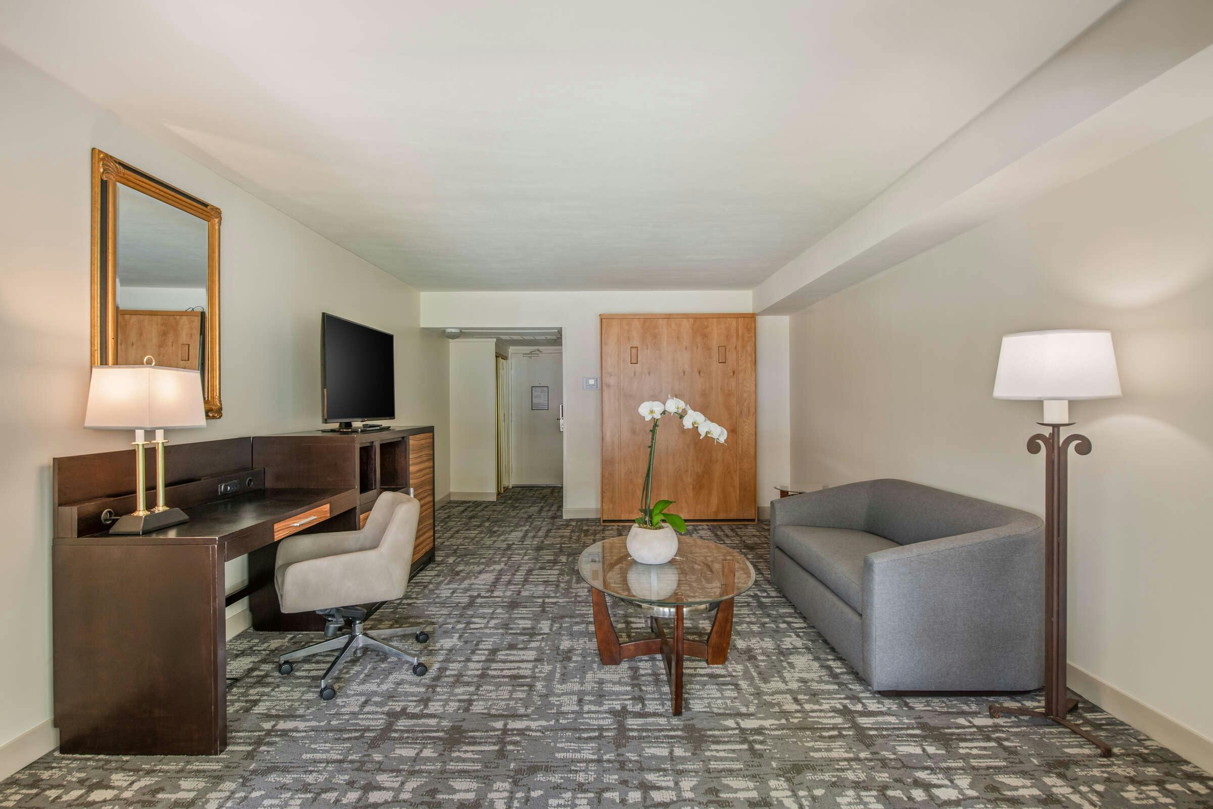 Hotel Crowne Plaza San Diego Mission Valley photo 1