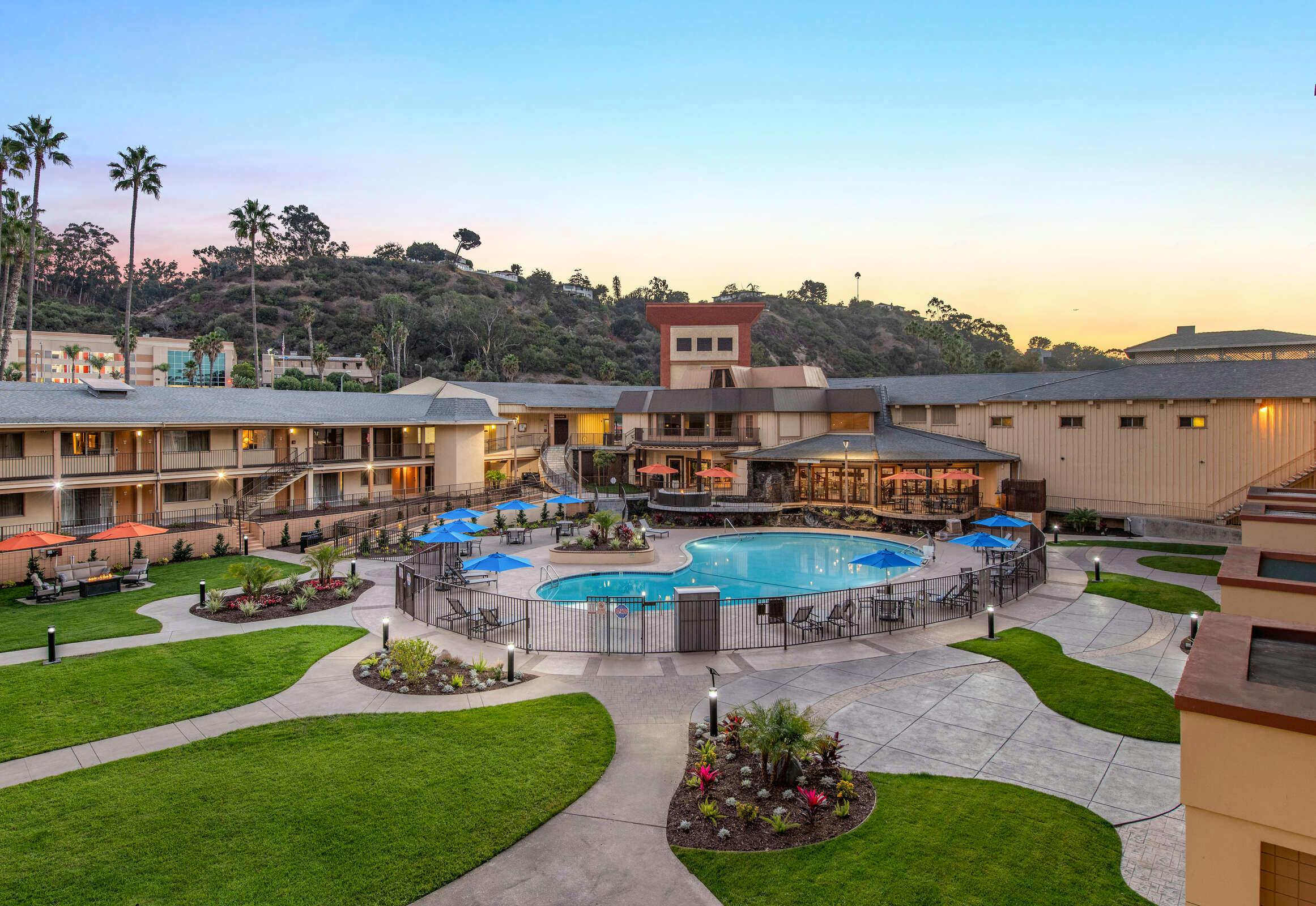 Hotel Crowne Plaza San Diego Mission Valley photo 4