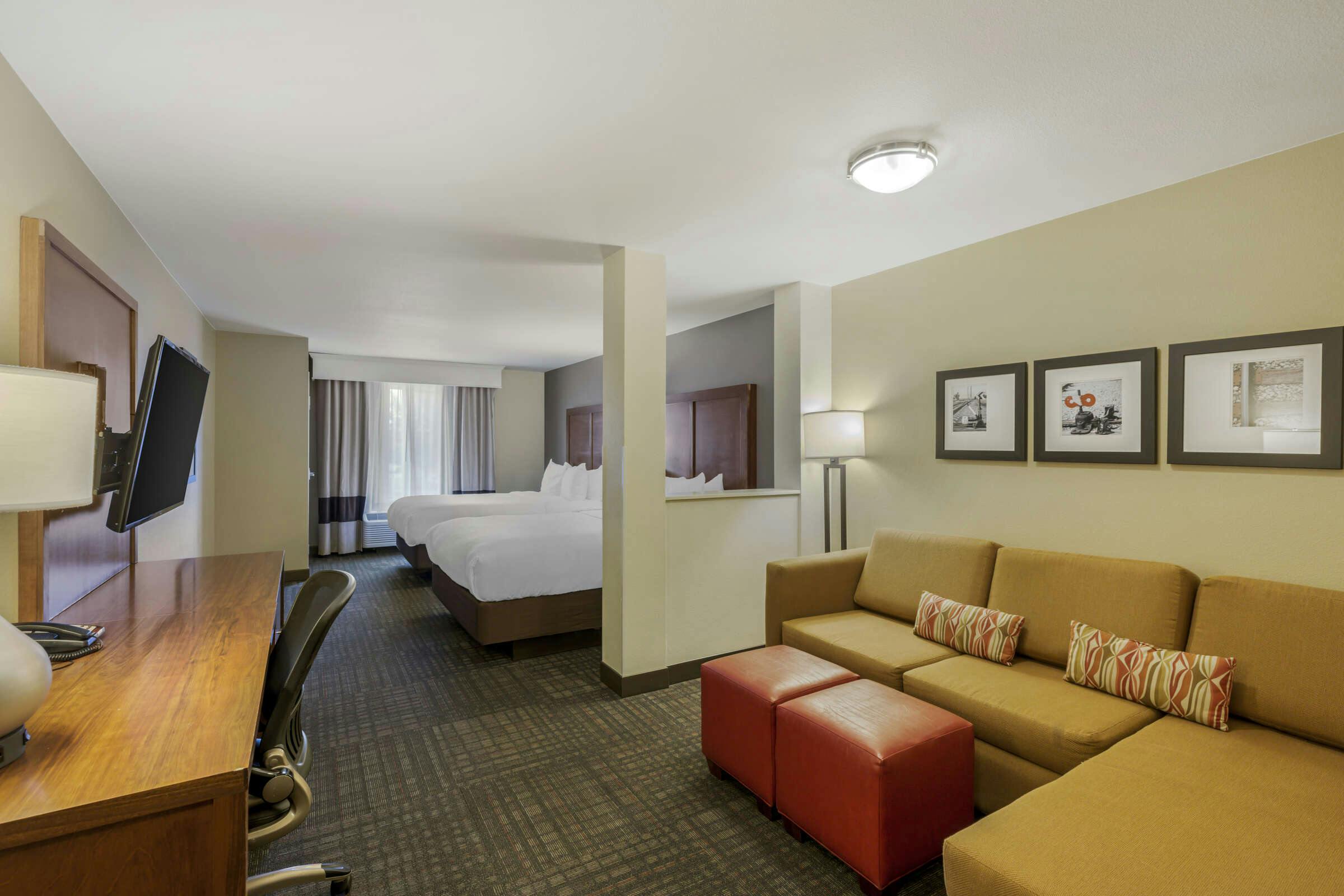 Hotel Comfort Suites Loveland photo 2