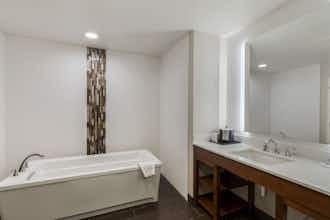 Hotel Comfort Suites Loveland photo 5