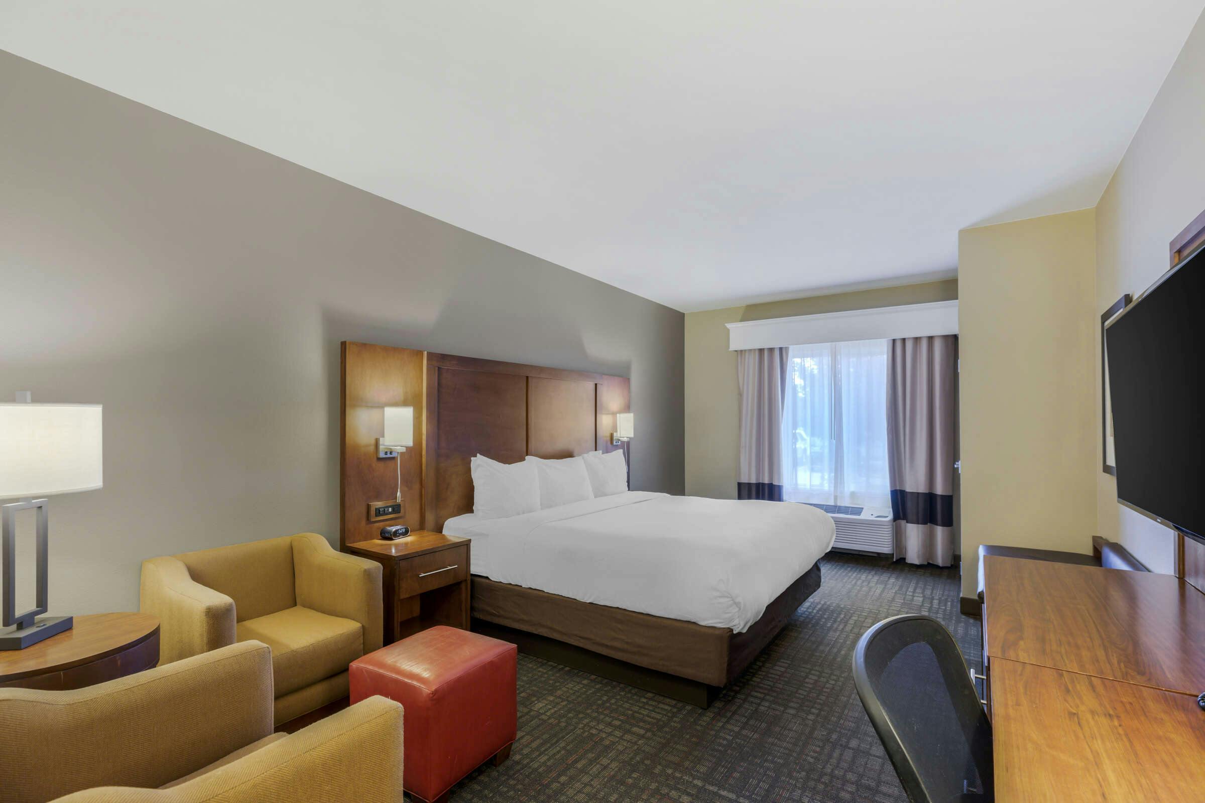 Hotel Comfort Suites Loveland photo 4