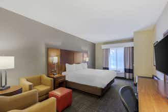 Hotel Comfort Suites Loveland photo 4