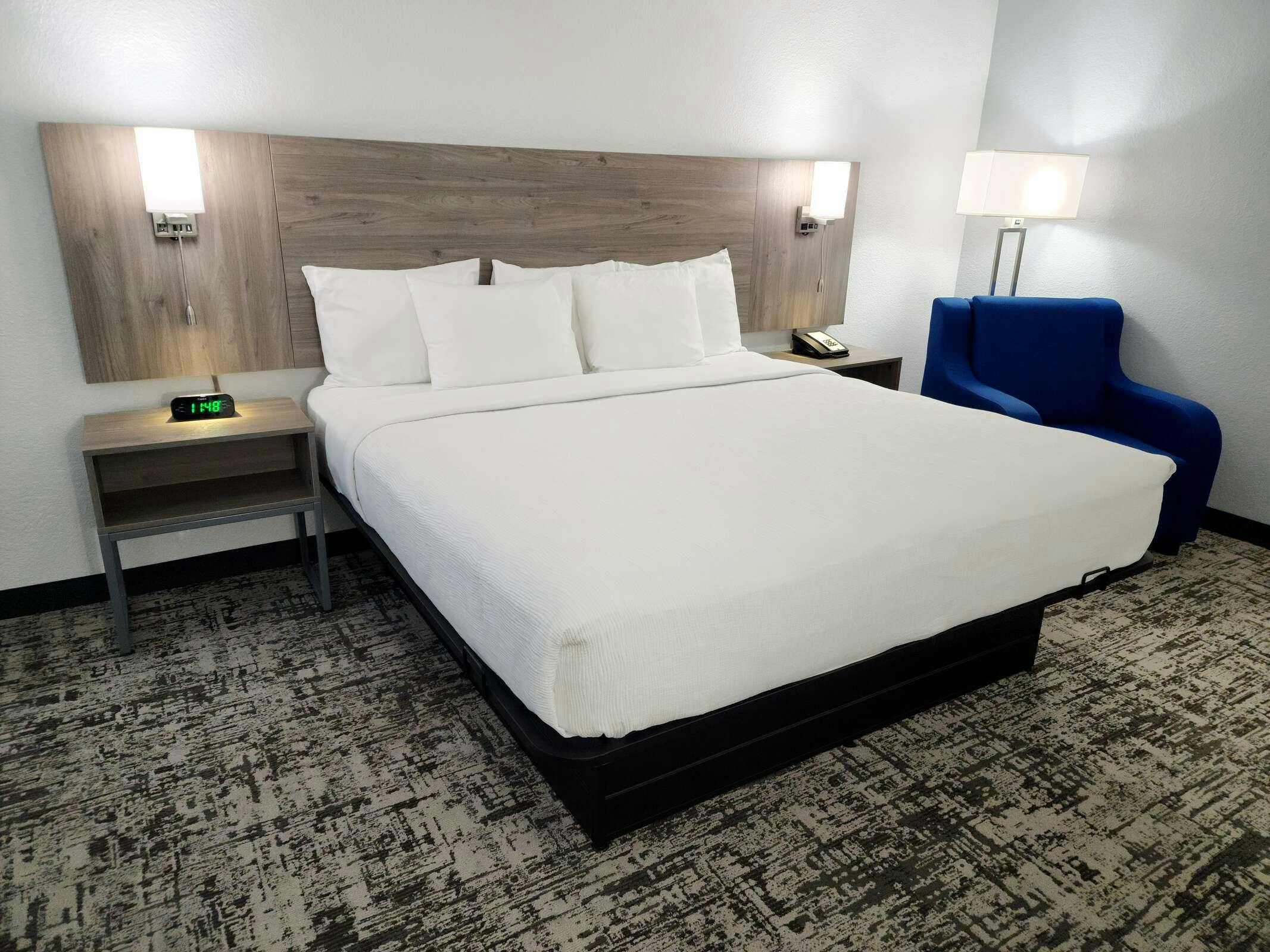 Hotel Quality Inn & Suites Denver International Airport photo 2