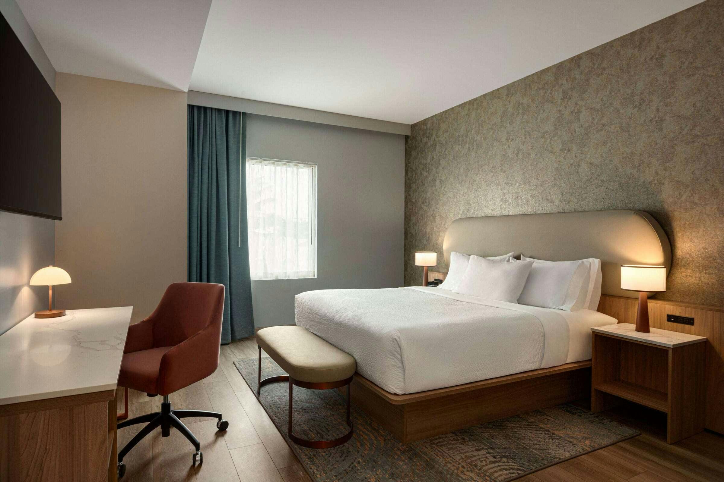 Hotel Sea Glass Beach Place, Trademark Collection by Wyndham photo 4